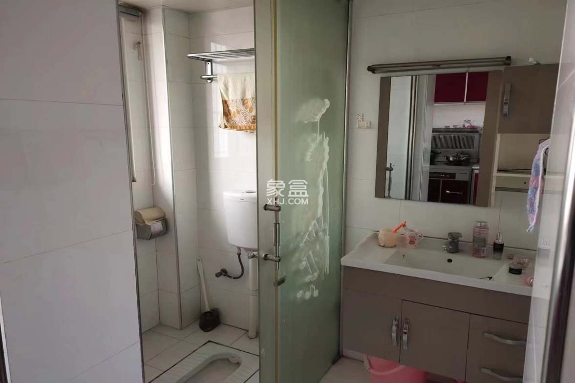 碧野华庭  3室2厅2卫   57.00万 碧野华庭  3室2厅2卫   57.00万室内图