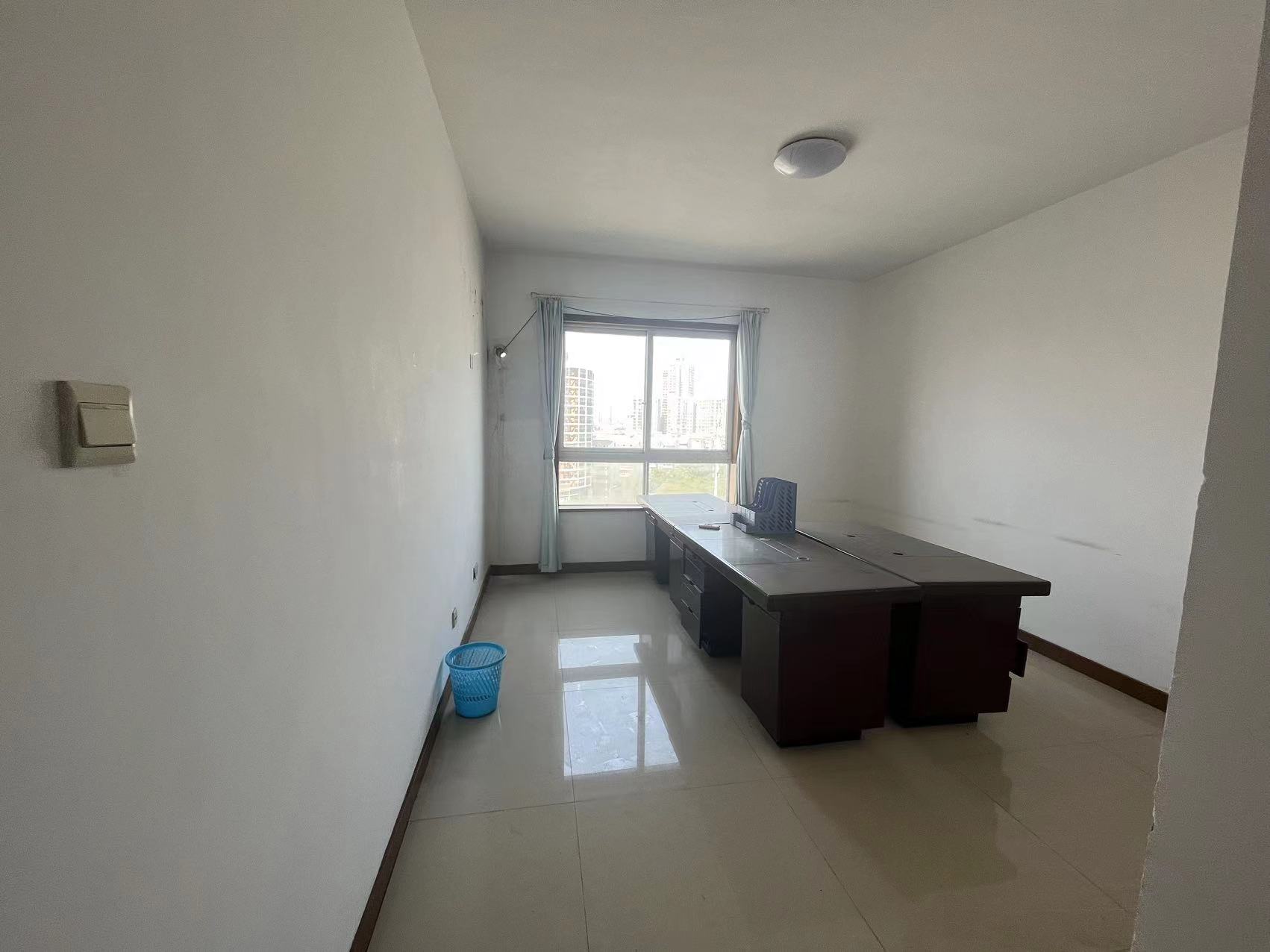 耀华锦园 3室2厅2卫 73.50万 耀华锦园 3室2厅2卫 73.50万室内图