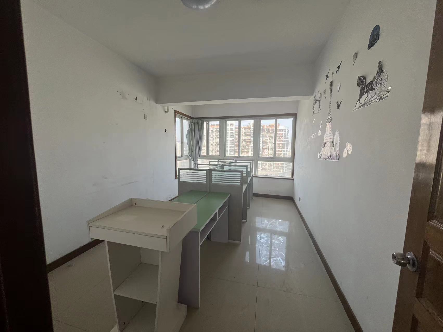 耀华锦园 3室2厅2卫 73.50万 耀华锦园 3室2厅2卫 73.50万室内图