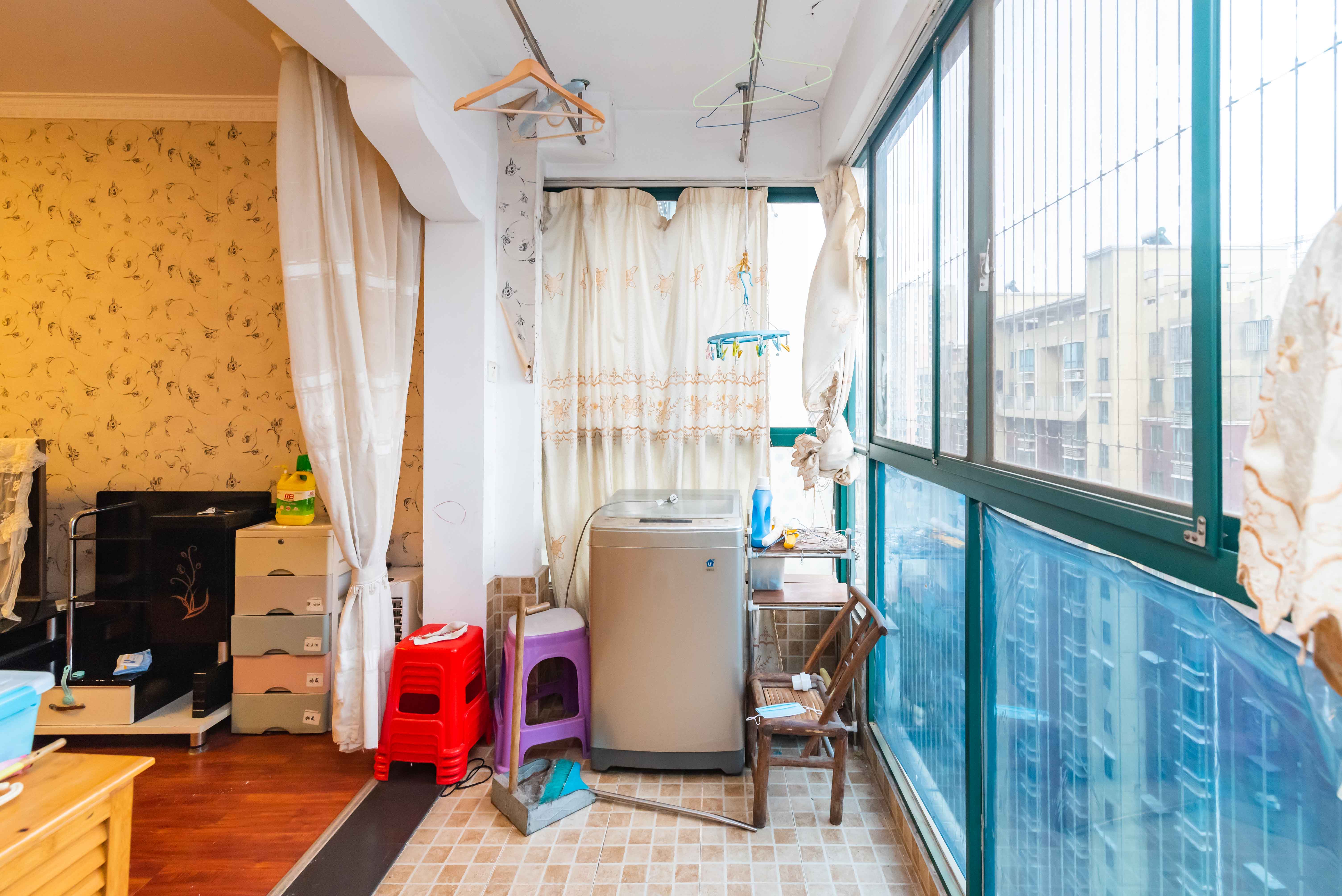 才子佳苑一期/二期  3室2厅1卫   92.80万阳台