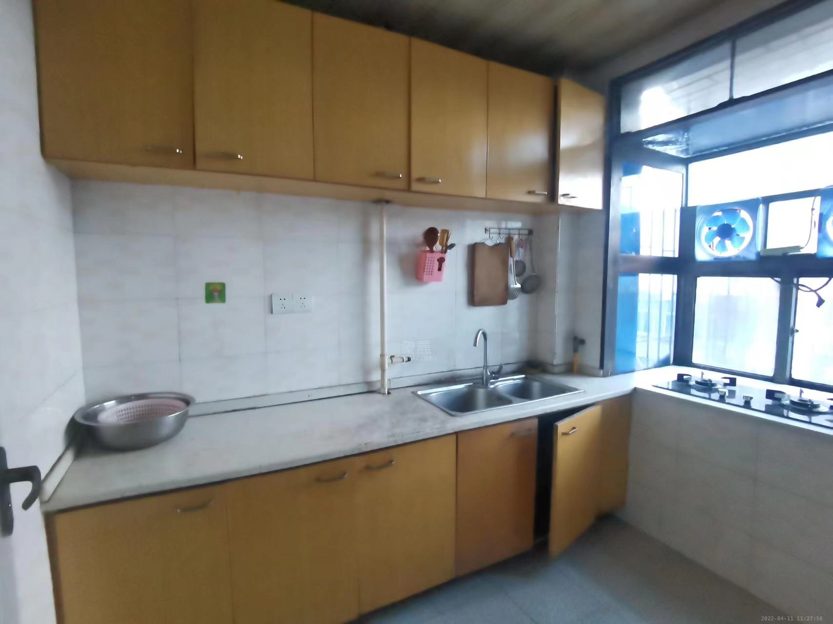 火炬三村 2室2厅1卫 35.00万 火炬三村 2室2厅1卫 35.00万室内图