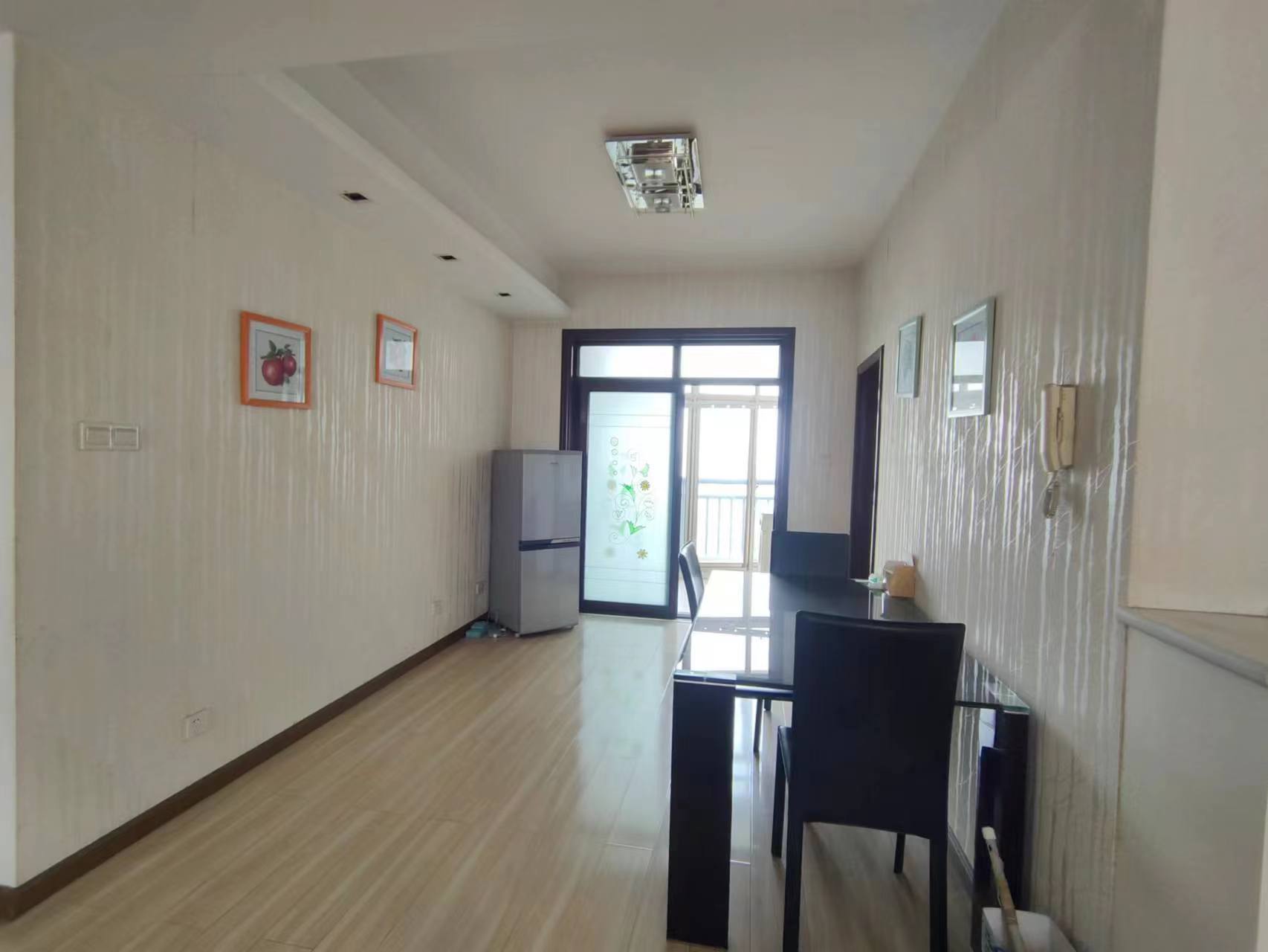 地税新村 4室2厅2卫 97.0万 地税新村 4室2厅2卫 97.0万室内图