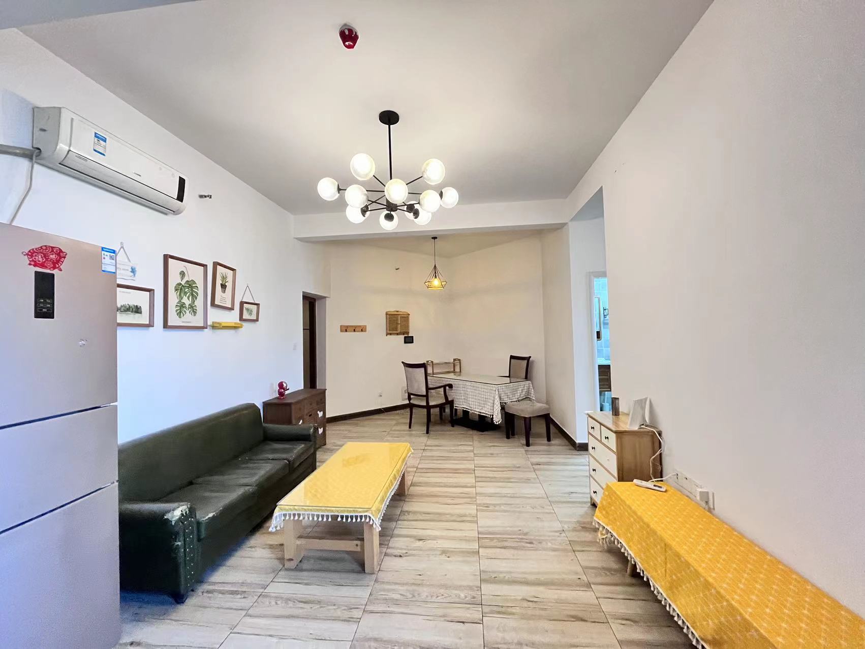 庐山一号  2室2厅1卫   39.80万 庐山一号  2室2厅1卫   39.80万室内图