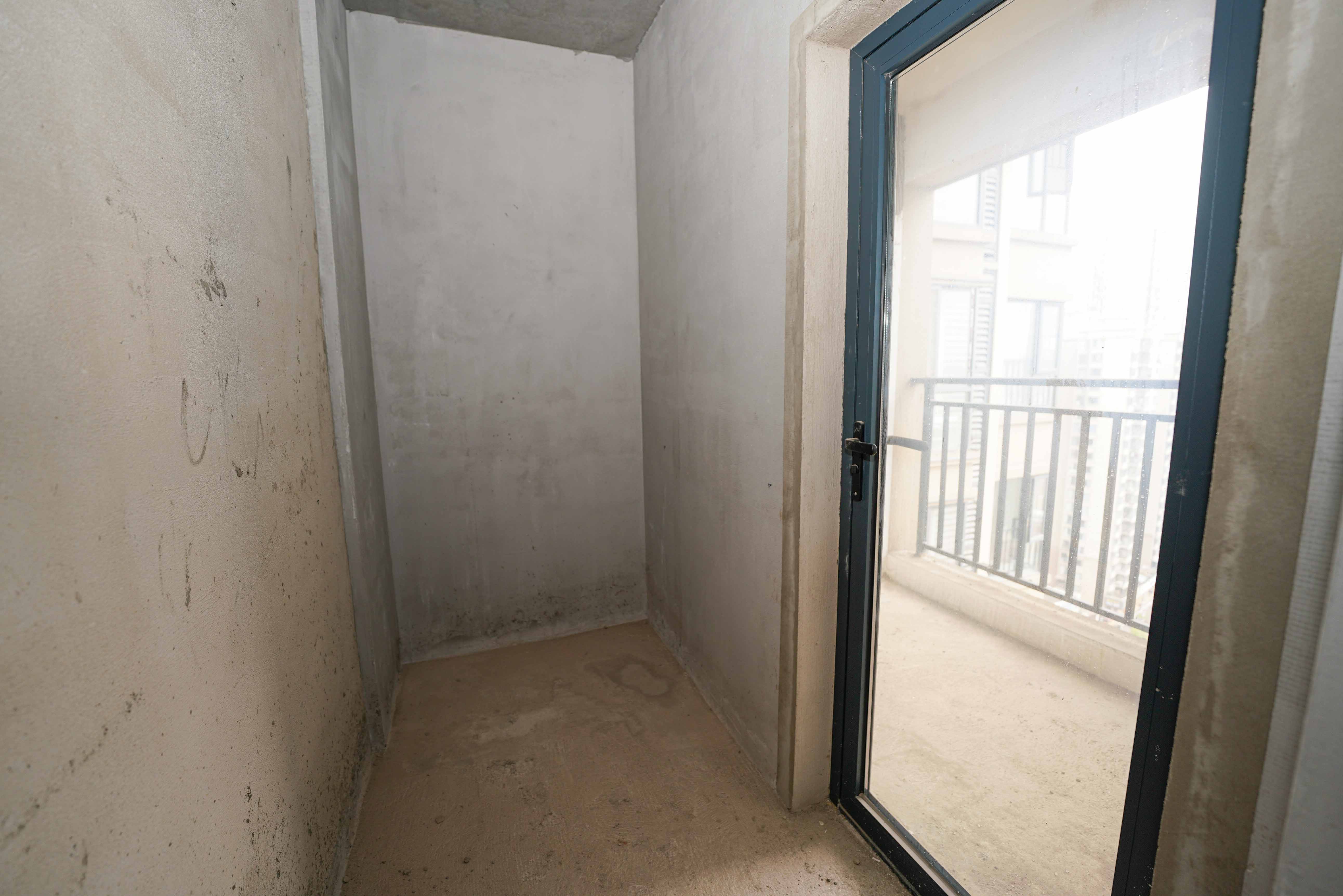 中建嘉和城  3室2厅1卫   79.80万卧室