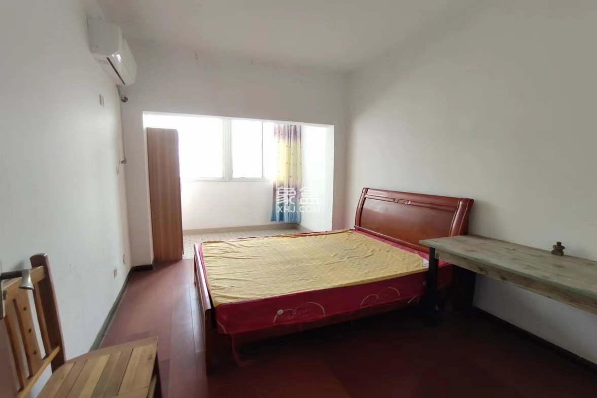 楚天花园 4室2厅1卫 69.8万 楚天花园 4室2厅1卫 69.8万室内图