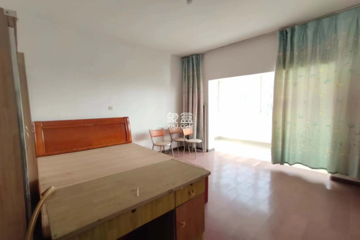 楚天花园 4室2厅1卫 69.8万 楚天花园 4室2厅1卫 69.8万室内图