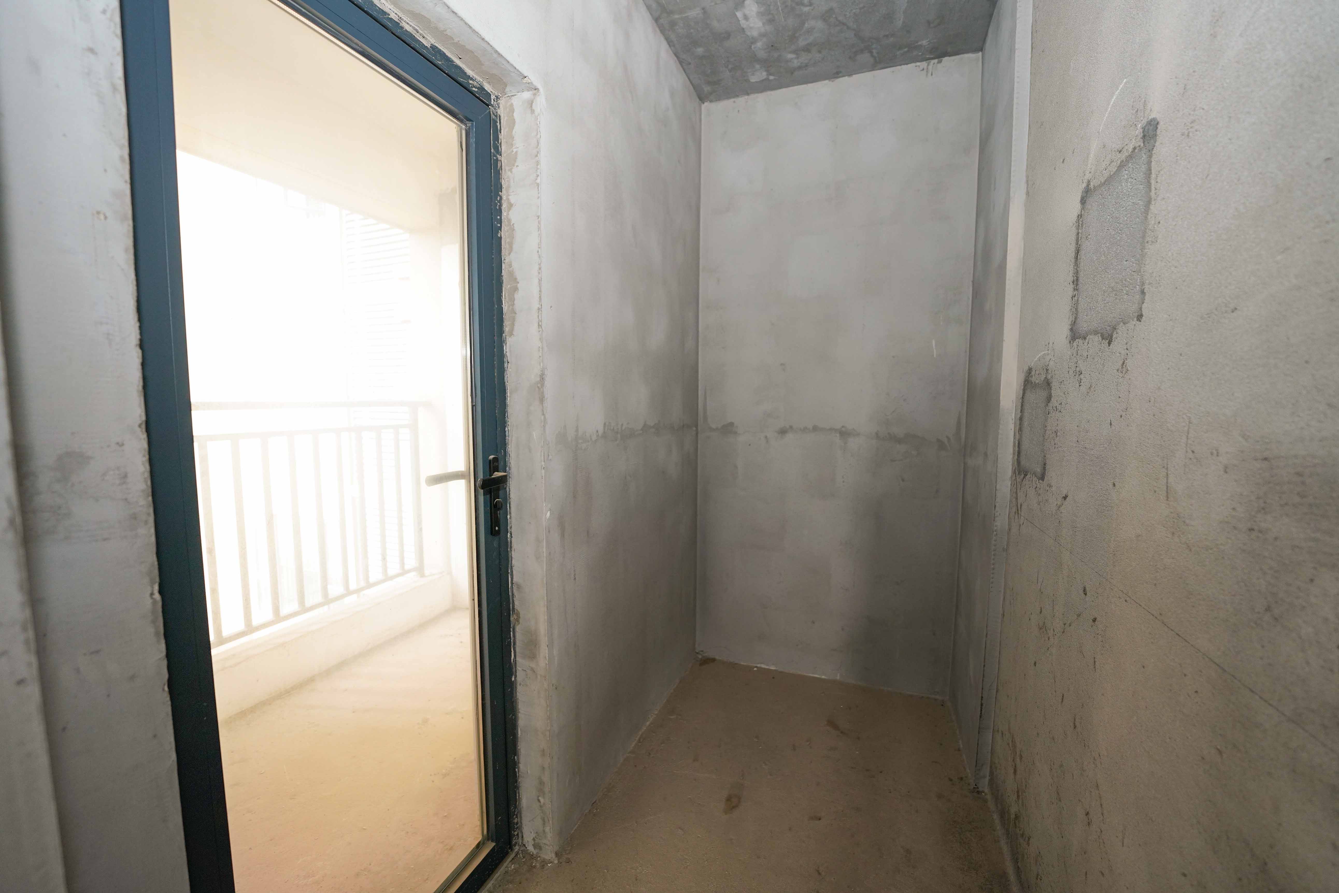 中建嘉和城  3室2厅1卫   85.00万卧室