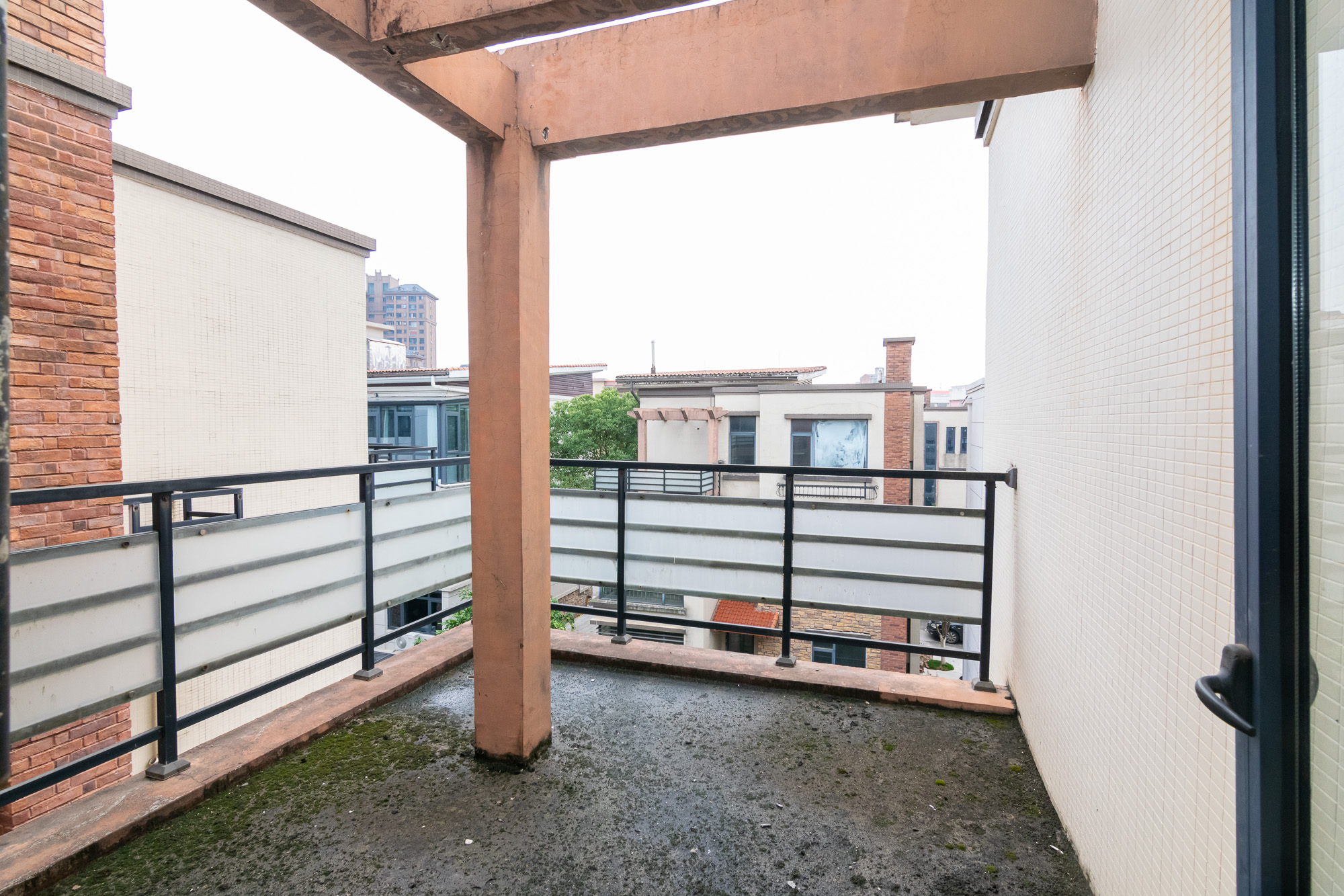 朗诗麓岛 6室3厅3卫 278.00万 朗诗麓岛 6室3厅3卫 278.00万其他