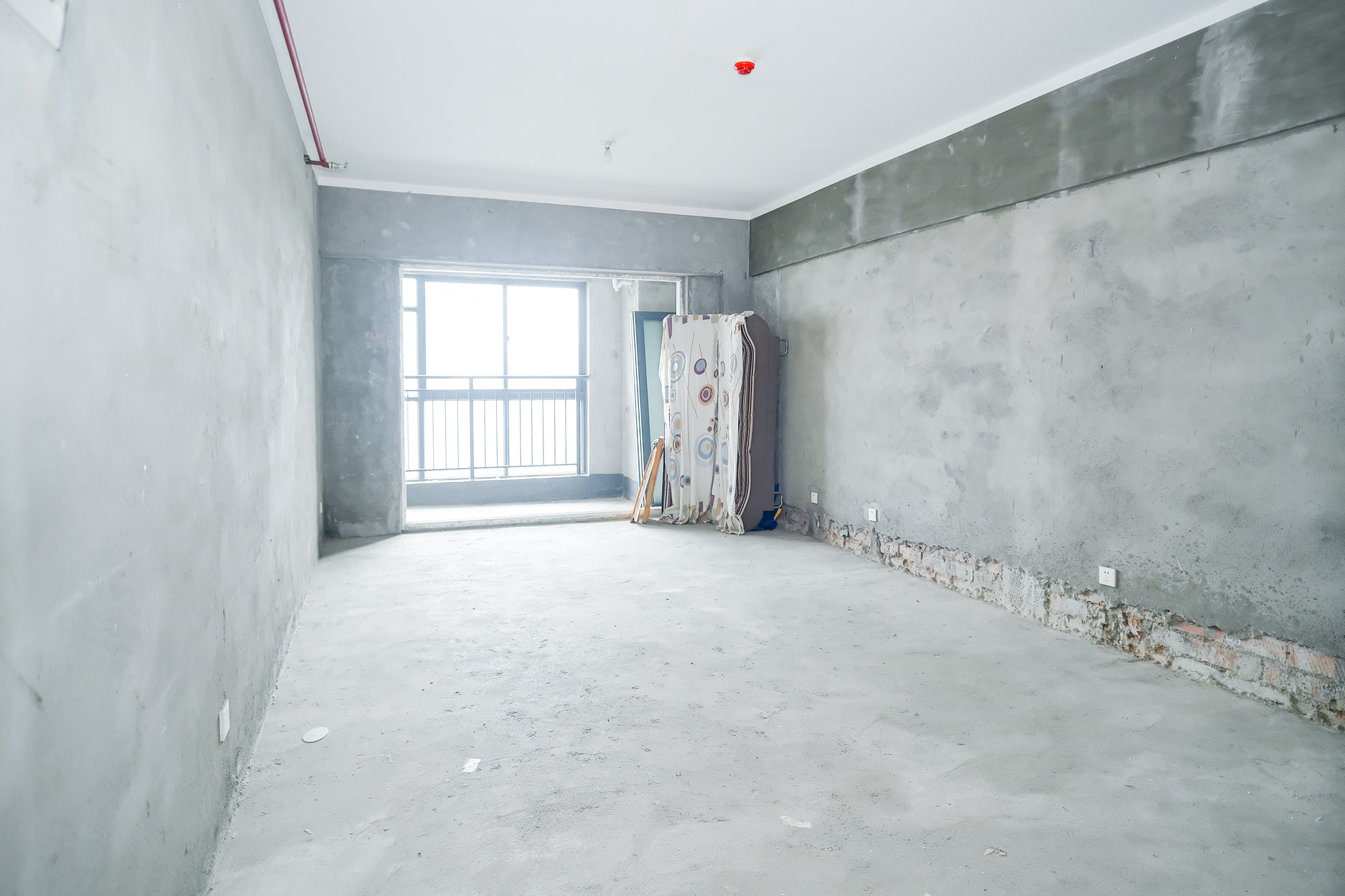 山水湾 1室1厅1卫 27.80万 山水湾 1室1厅1卫 27.80万客厅