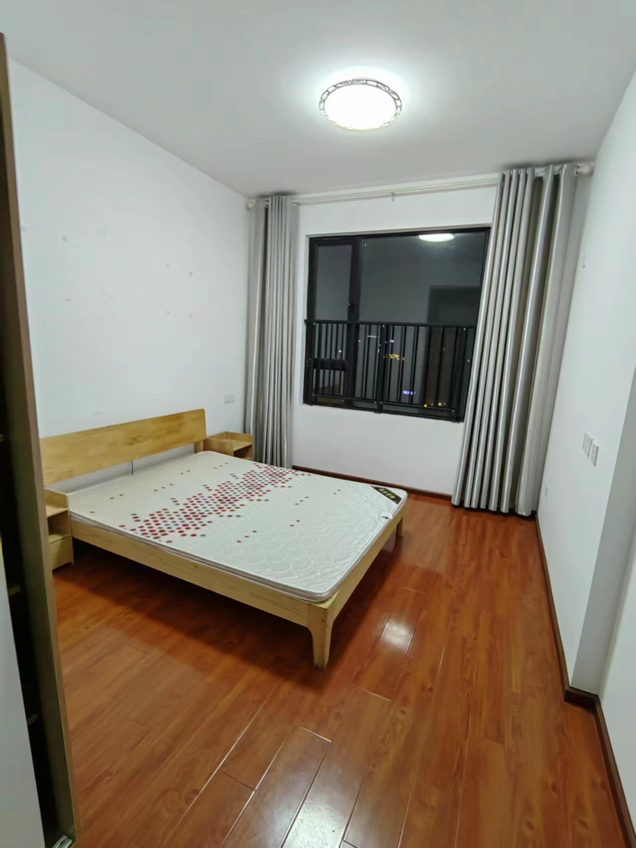 美的林城时代  3室2厅1卫   2800.00元/月小区图