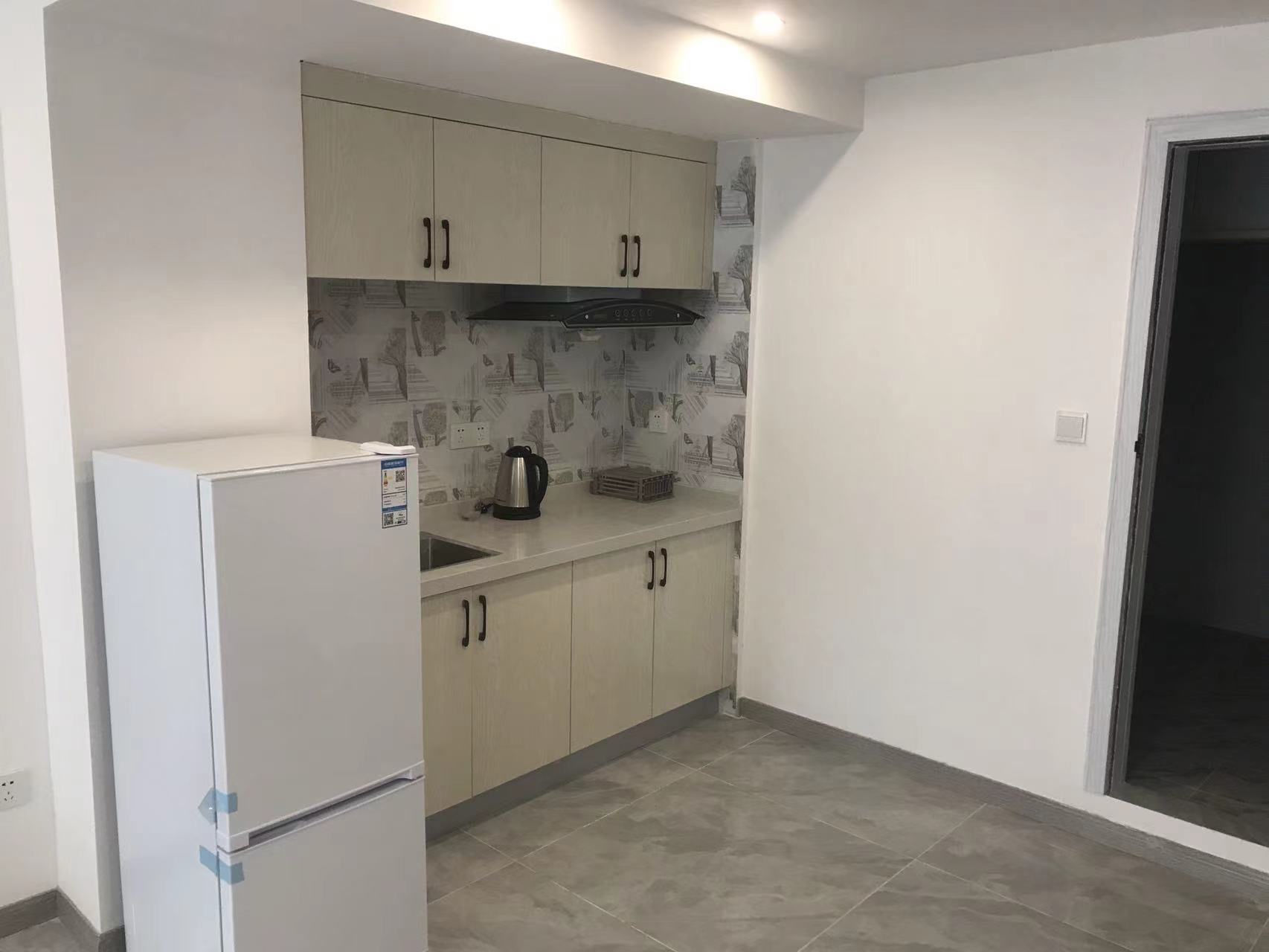 富力新天地一二期 1室1厅1卫 1500.00元/月 富力新天地一二期 1室1厅1卫 1500.00元/月室内图