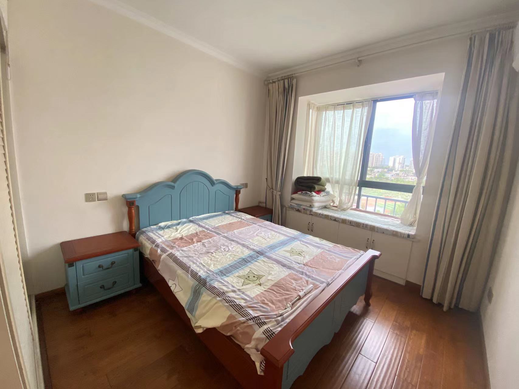 中央皇庭  3室2厅2卫    83.8万 中央皇庭  3室2厅2卫    83.8万室内图