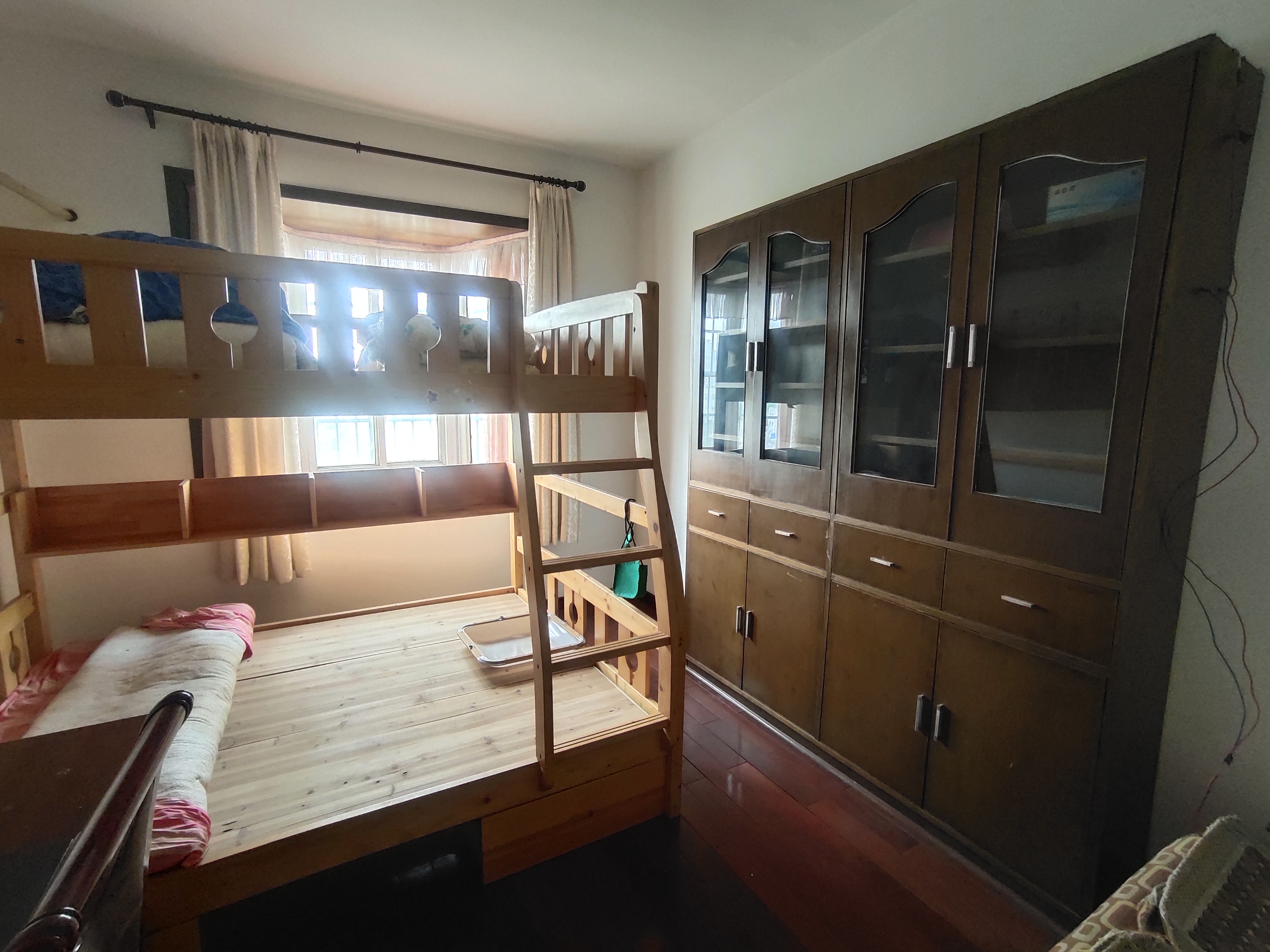 香山美境 3室2厅1卫 40.80万 香山美境 3室2厅1卫 40.80万室内图