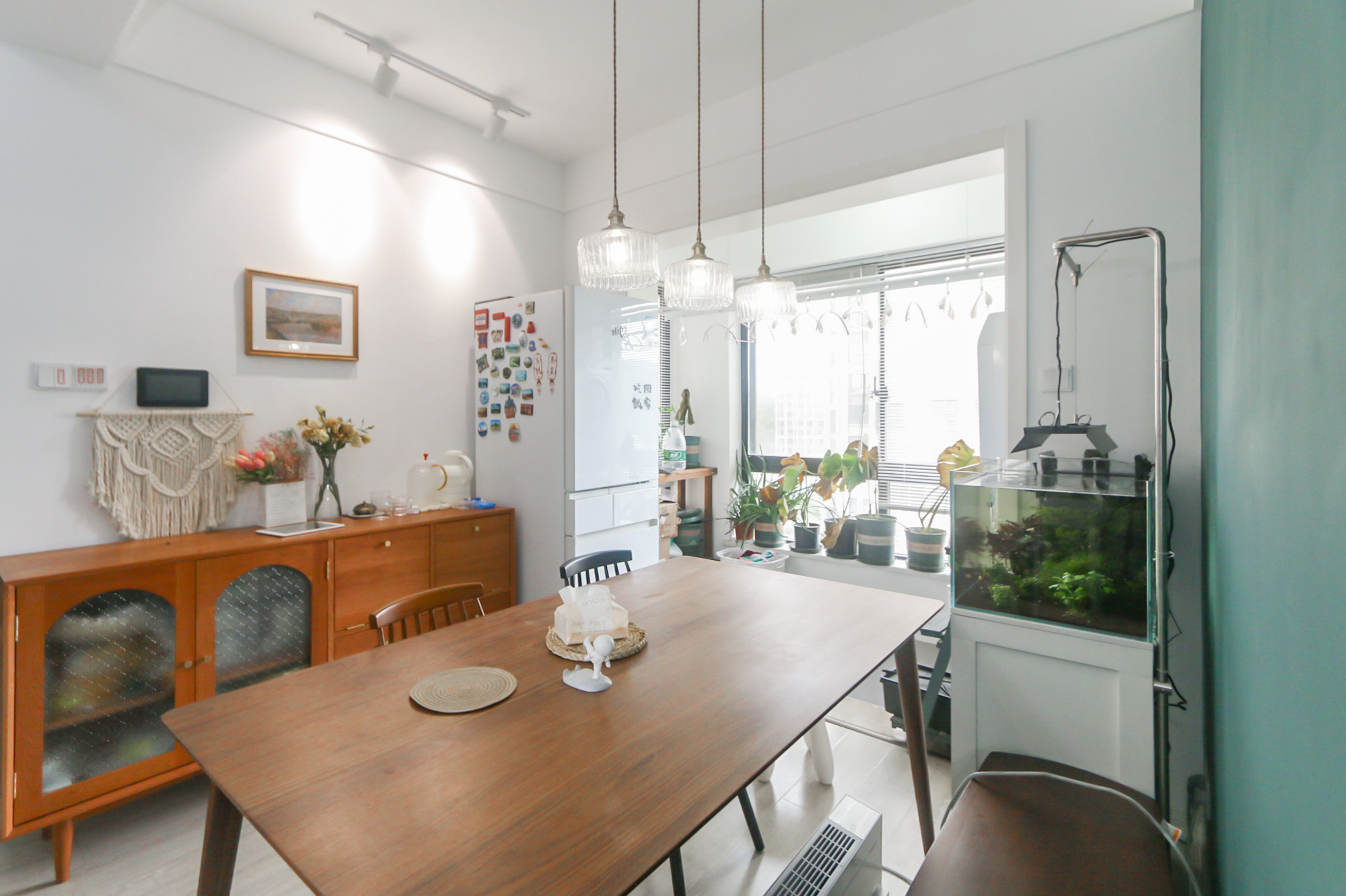 天麓尚层  3室2厅2卫    116.8万客厅