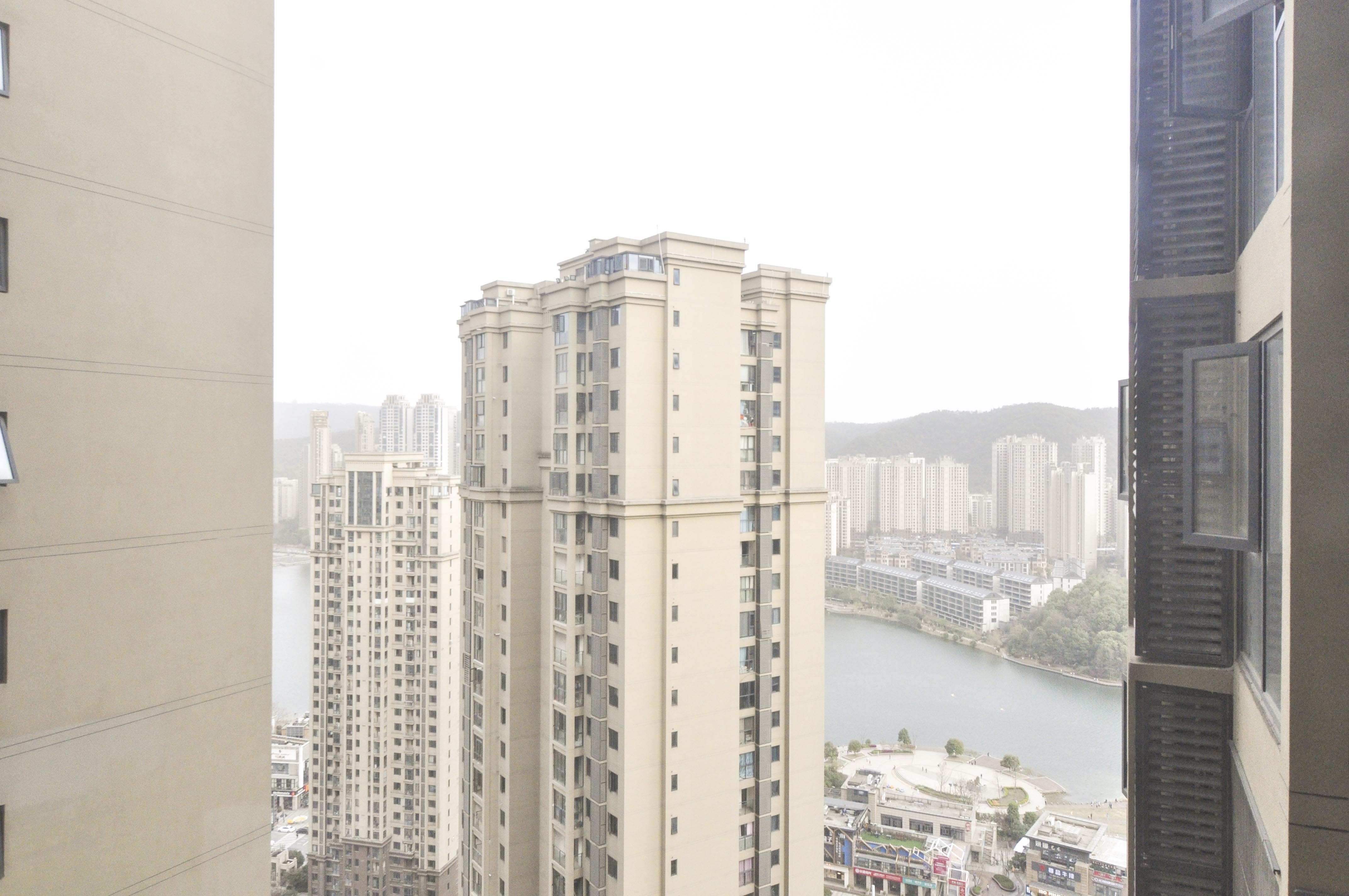 中建梅溪湖中心  3室2厅2卫   155.00万其他