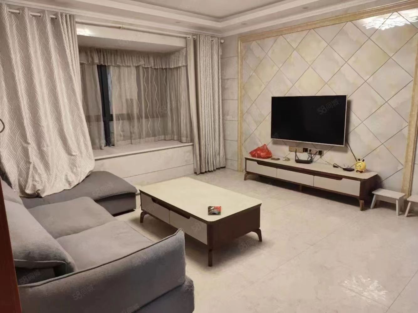 武广国际学苑  3室2厅2卫   114.80万 武广国际学苑  3室2厅2卫   114.80万室内图