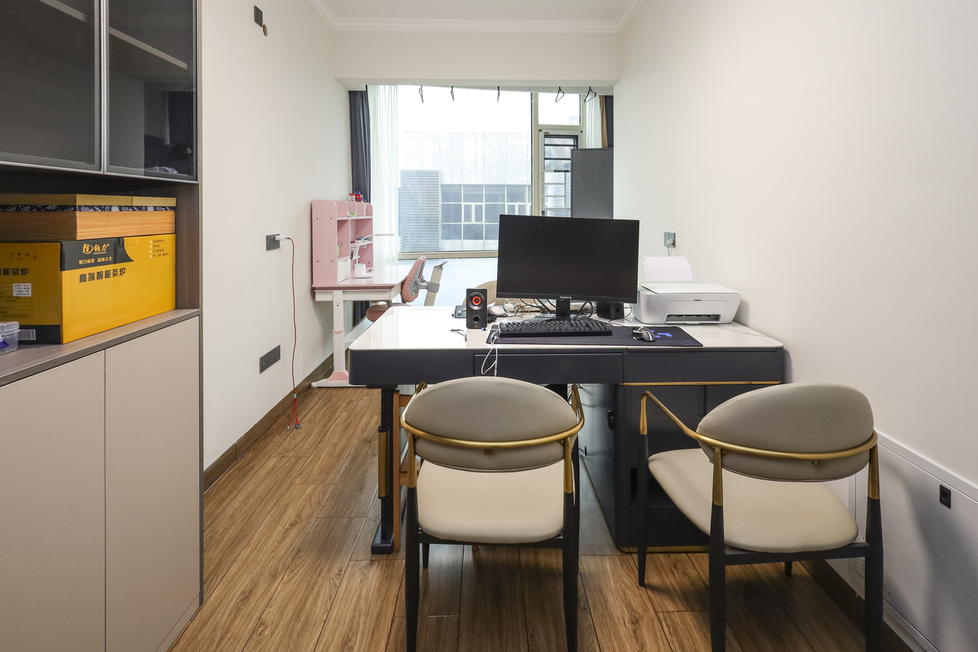 岳麓壹号 4室2厅2卫 269.0万 岳麓壹号 4室2厅2卫 269.0万卧室