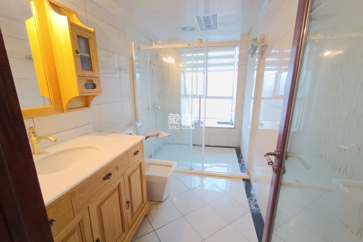 金元国际 4室2厅3卫 6500.00元/月 金元国际 4室2厅3卫 6500.00元/月室内图