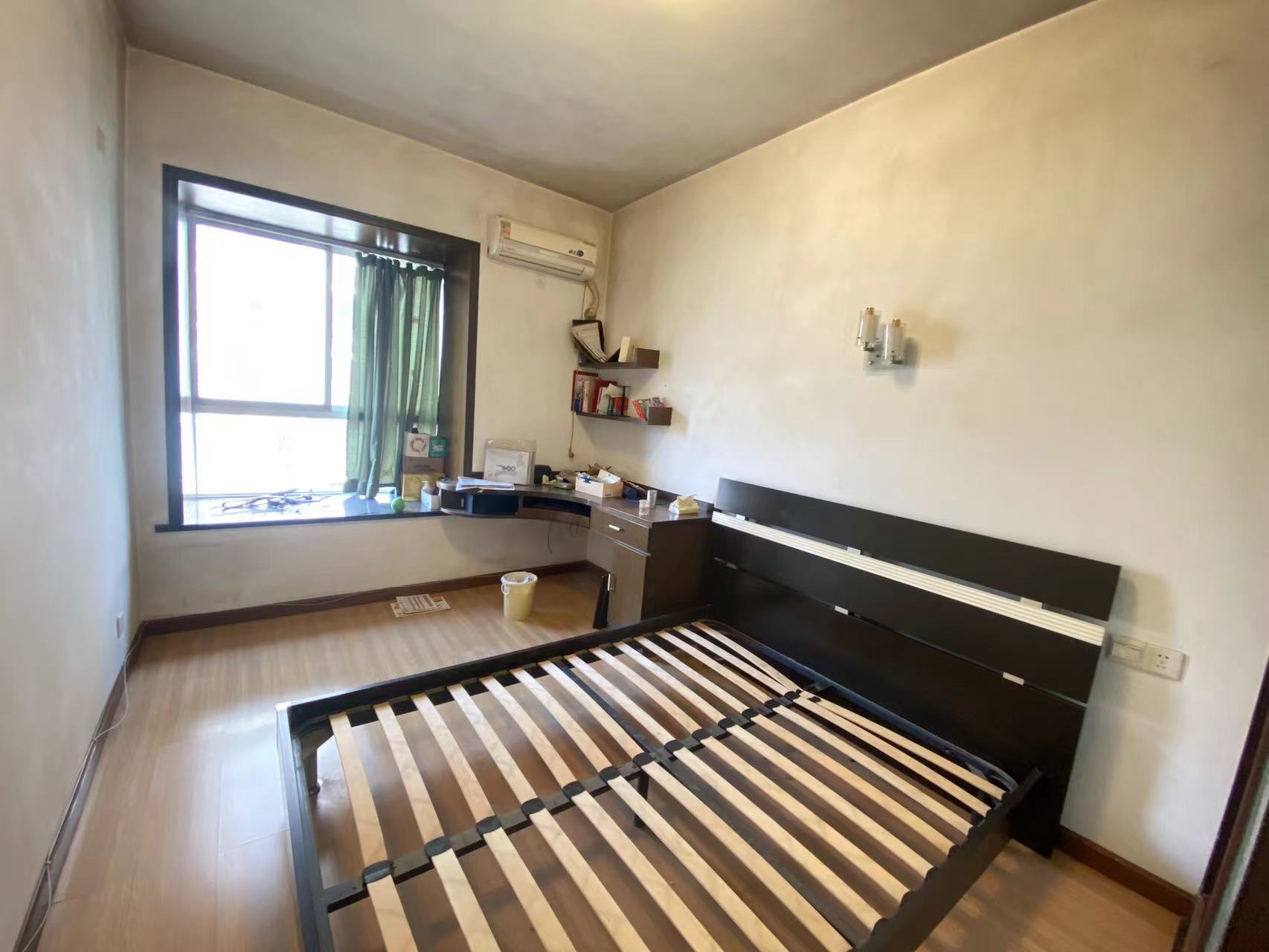 西子花园 4室2厅2卫 67.00万 西子花园 4室2厅2卫 67.00万室内图