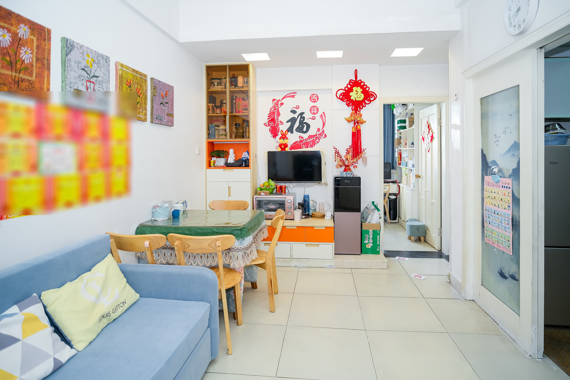 四季如春酒店(原名鑫元大酒店)  2室2厅1卫   42.80万客厅