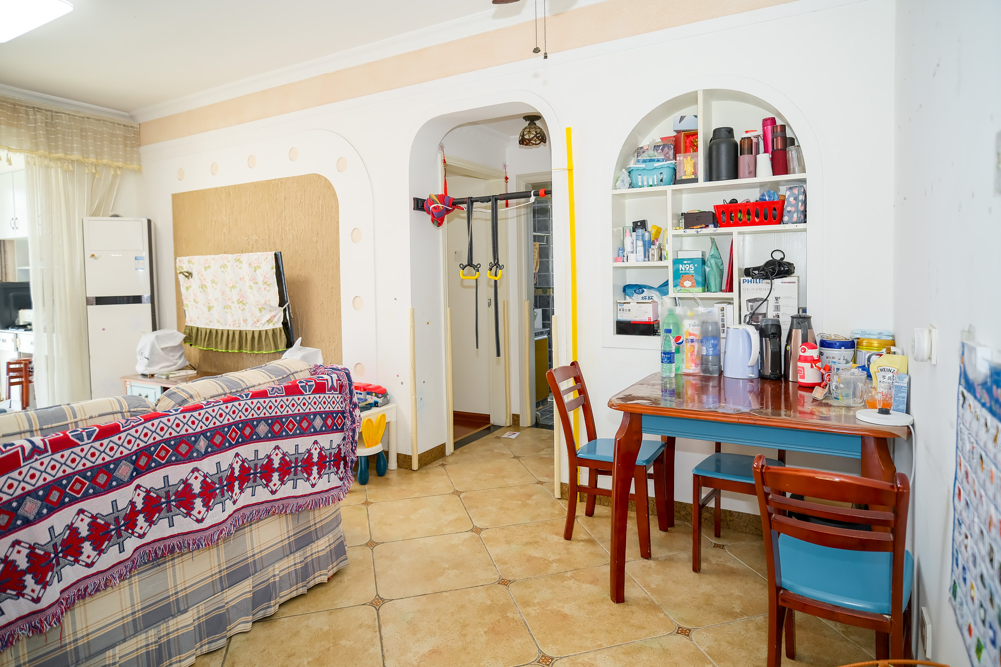 花样年华  3室2厅1卫    58.0万 花样年华  3室2厅1卫    58.0万客厅