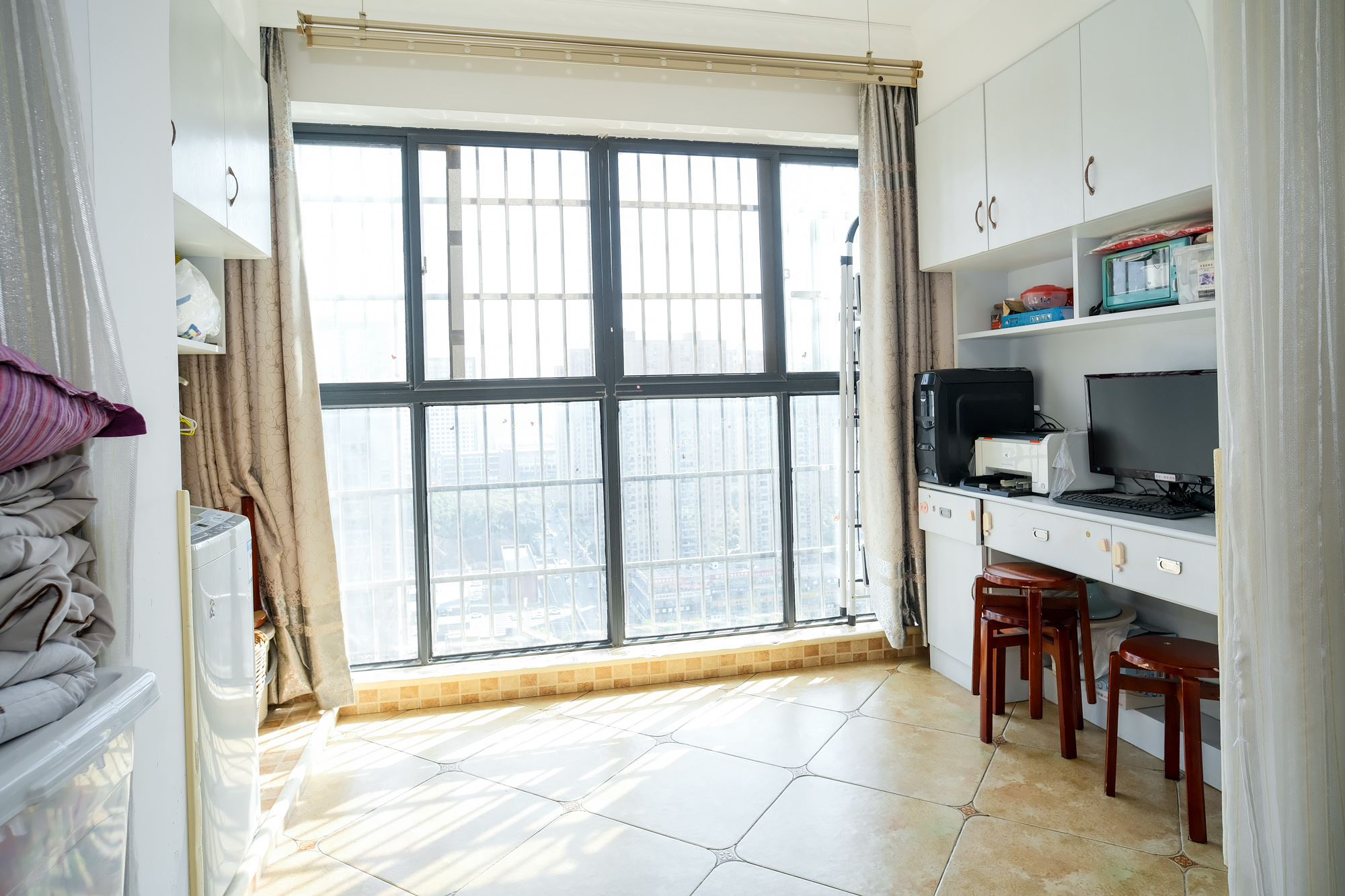 花样年华  3室2厅1卫    58.0万 花样年华  3室2厅1卫    58.0万阳台