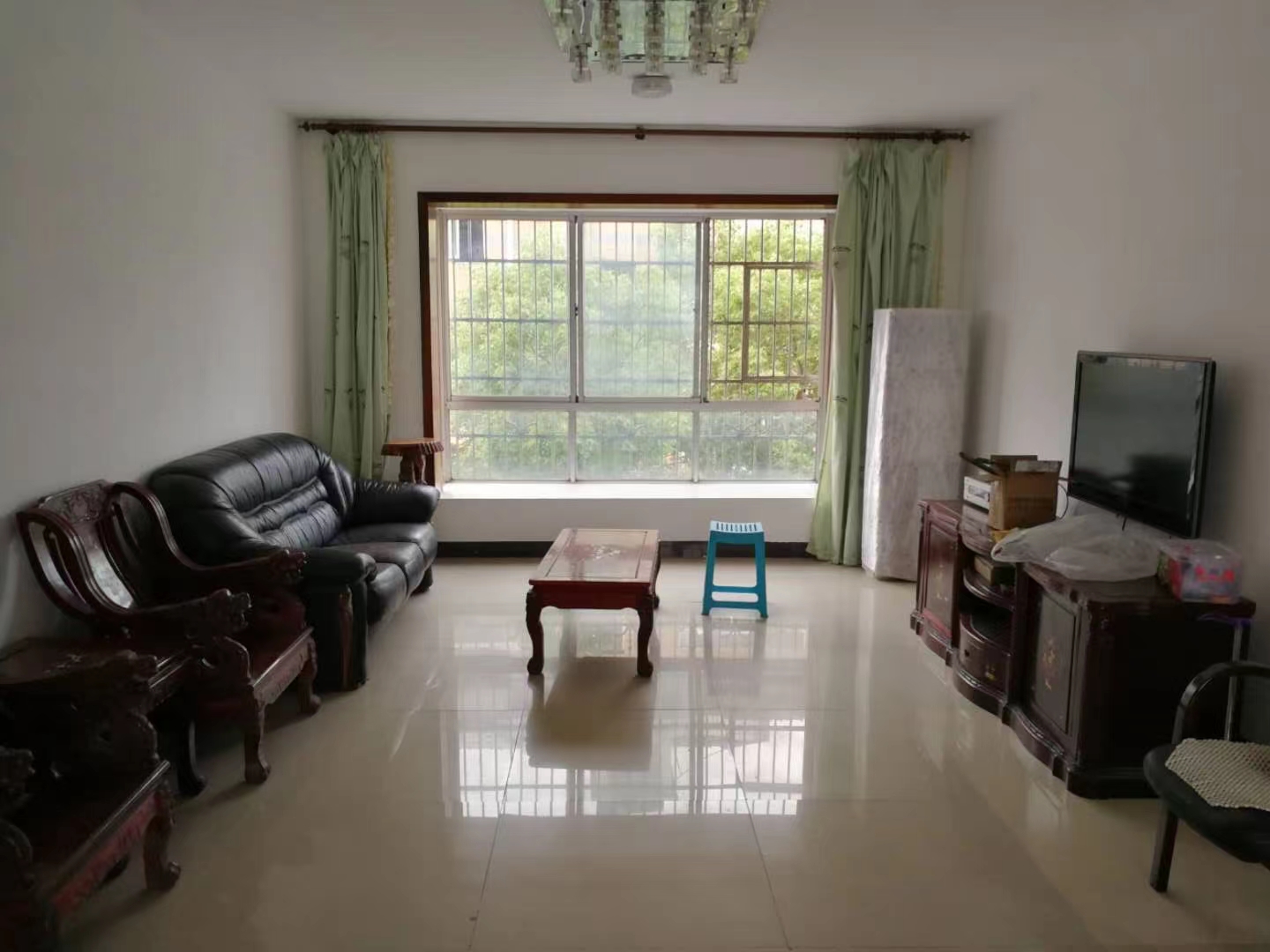 天泰花园(就是天泰小区) 3室2厅2卫 48.0万 天泰花园(就是天泰小区) 3室2厅2卫 48.0万室内图