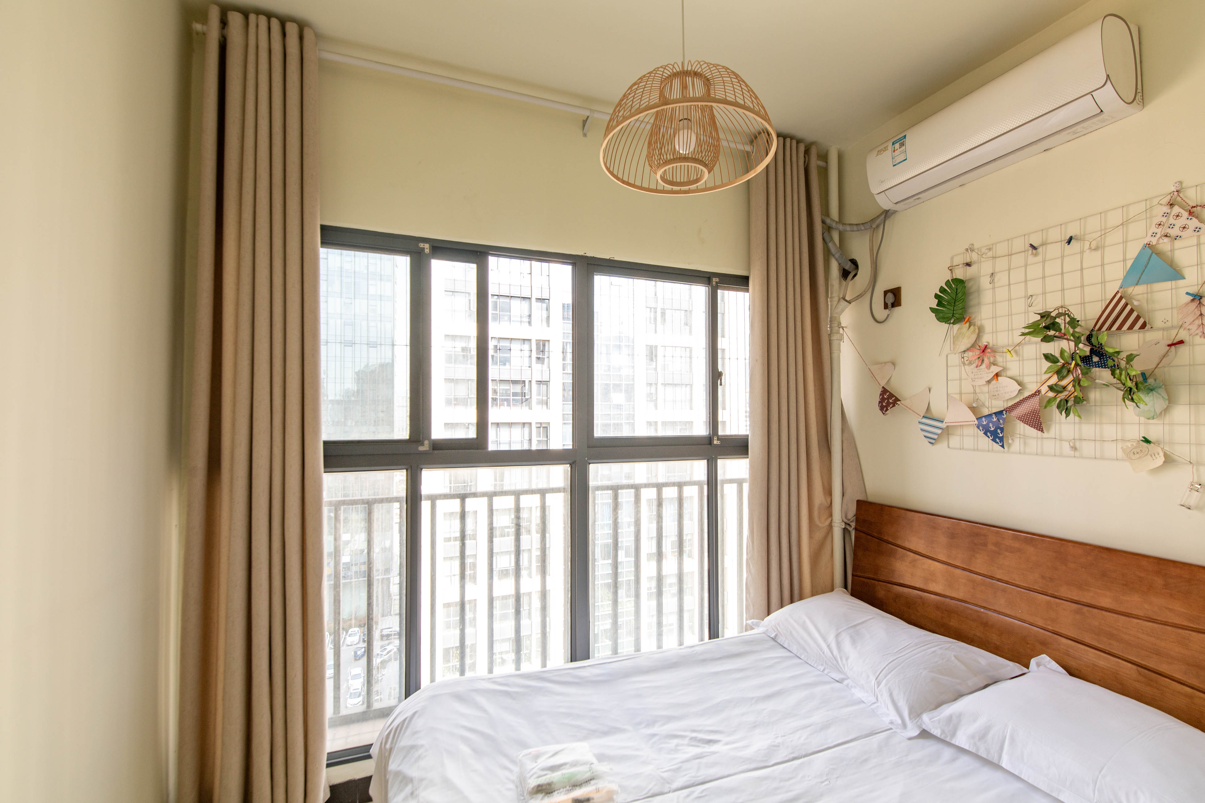 中城丽景香山园  3室2厅2卫   206.00万阳台
