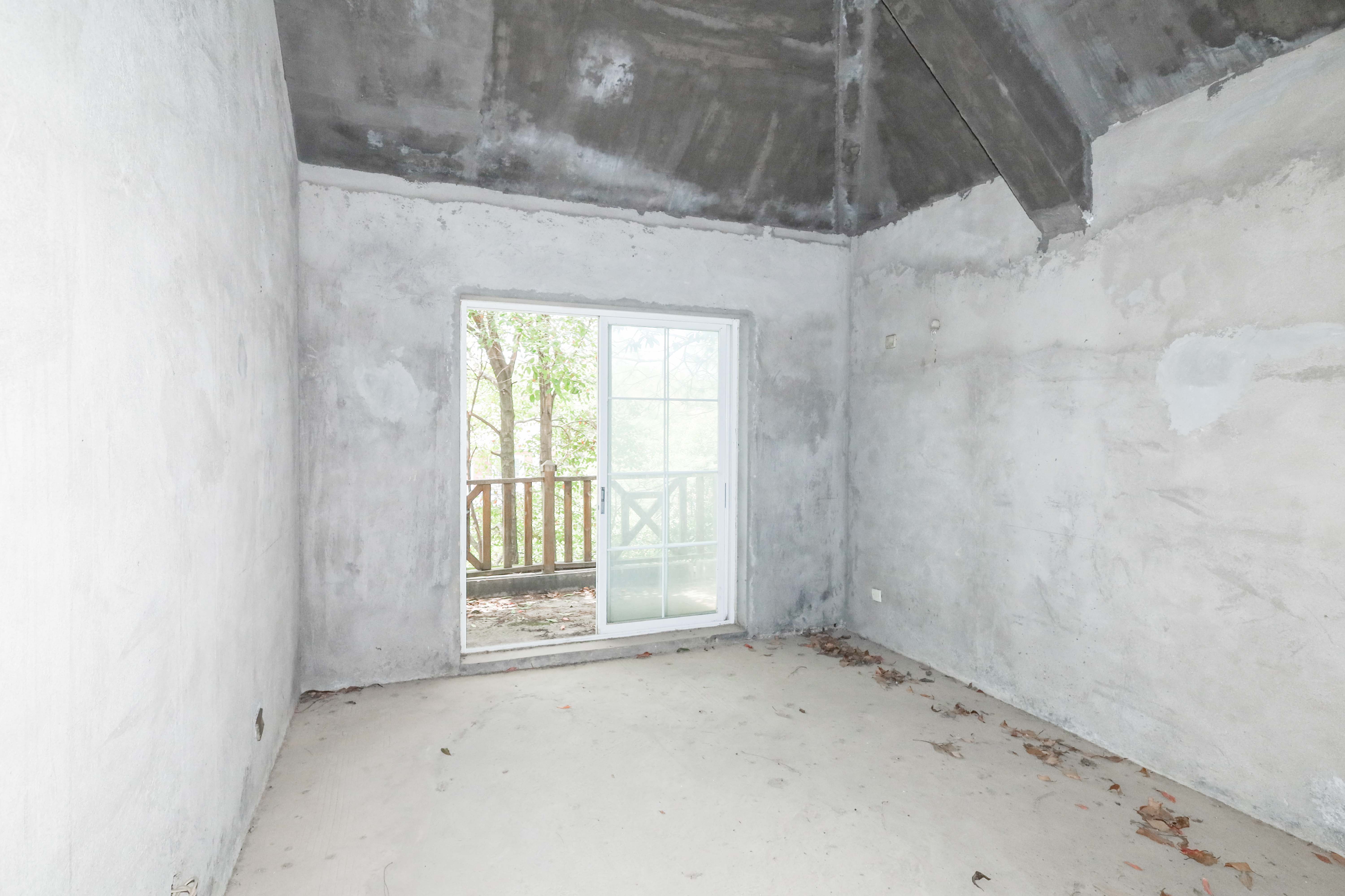 山水英伦 5室3厅3卫 1050.00万 山水英伦 5室3厅3卫 1050.00万卧室