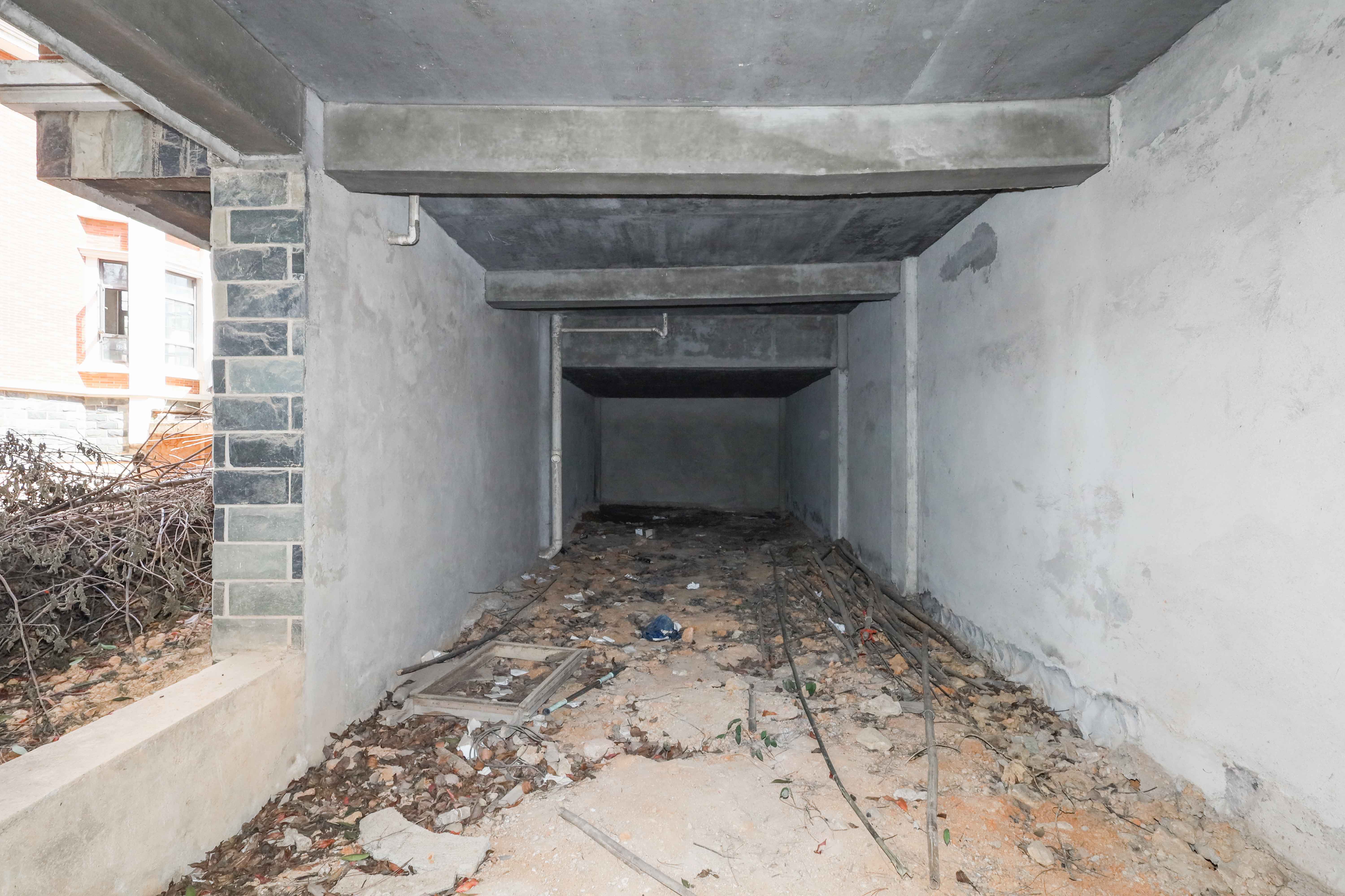 山水英伦 5室3厅3卫 1050.00万 山水英伦 5室3厅3卫 1050.00万其他