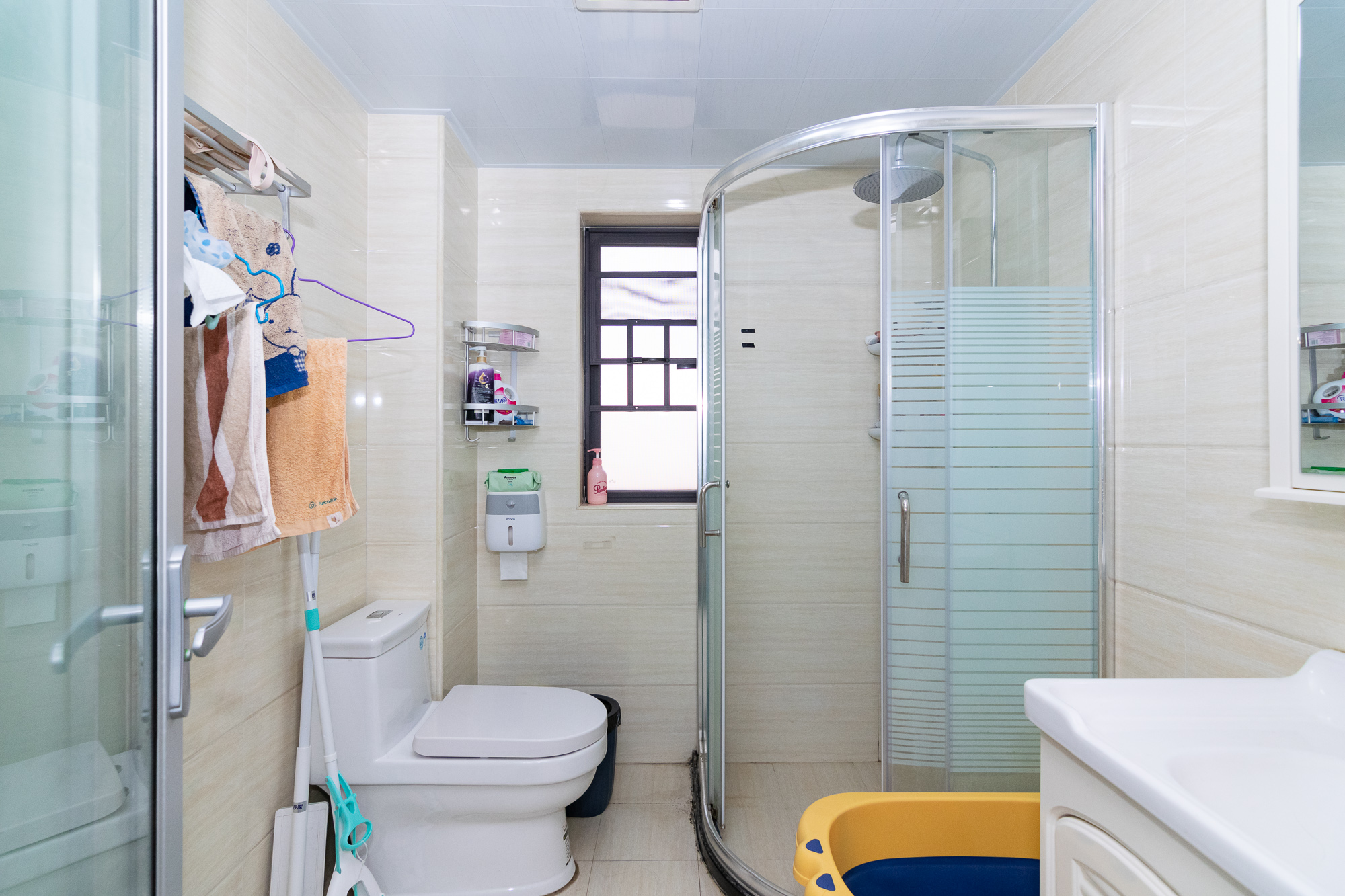 新城国际花都 3室2厅2卫 66.0万 新城国际花都 3室2厅2卫 66.0万卫生间