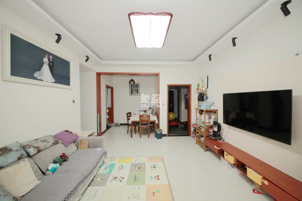 楚天世纪城东苑 3室2厅 61.80万