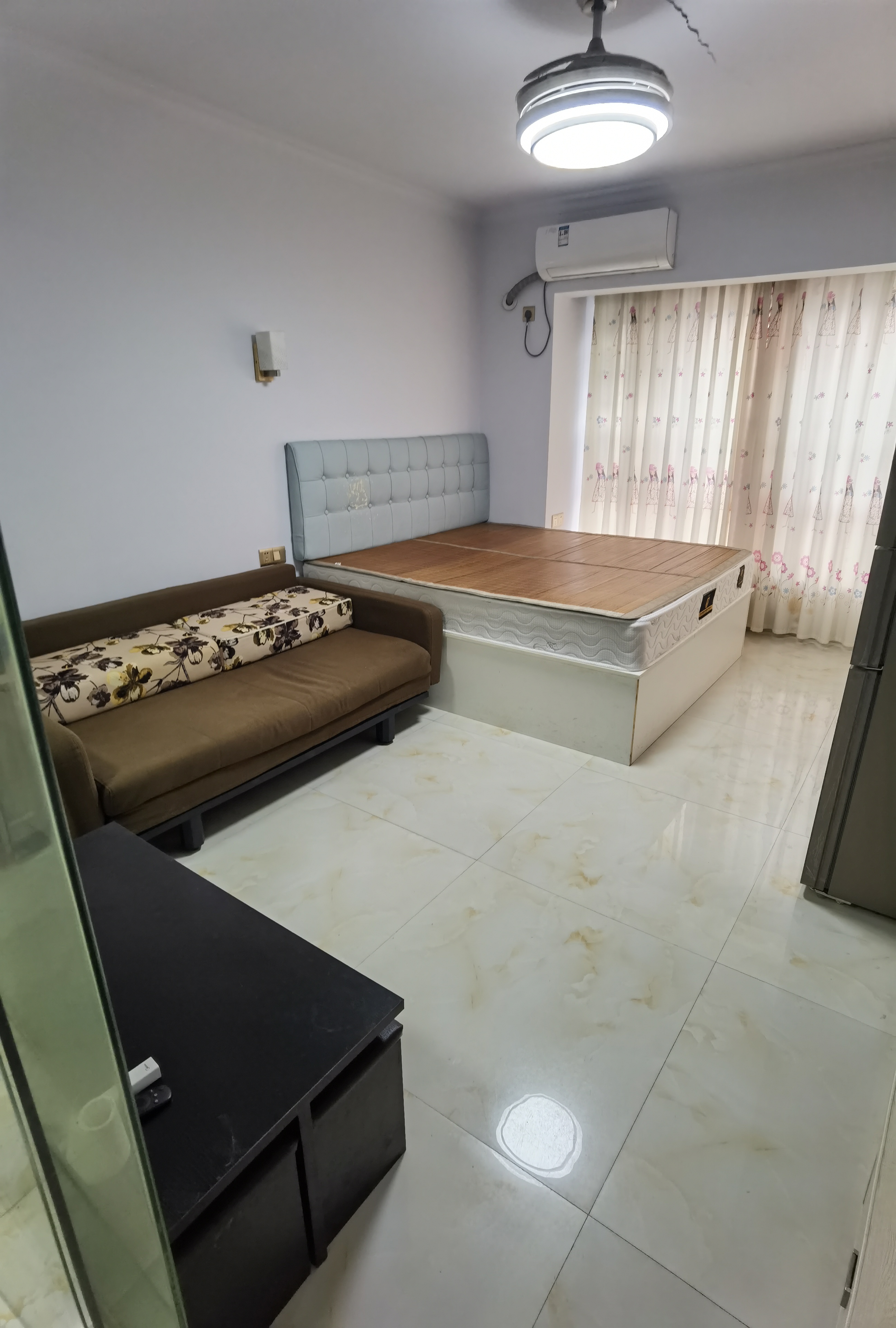 美的城三期 1室1厅1卫 26.00万 美的城三期 1室1厅1卫 26.00万室内图