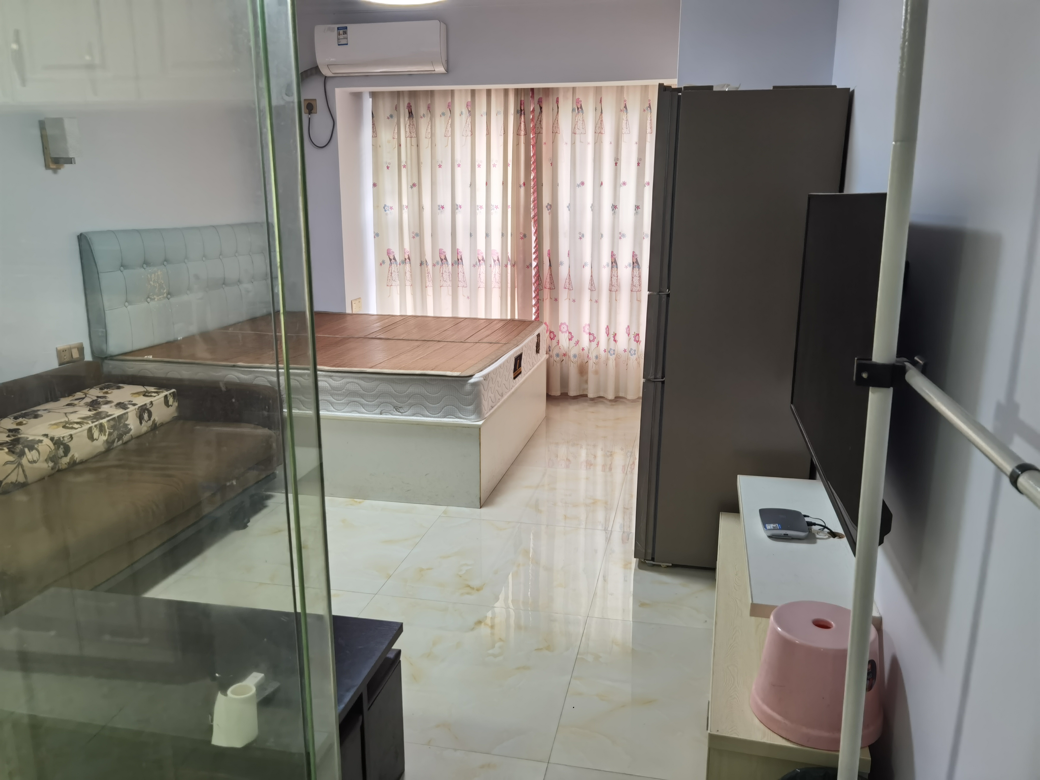 美的城三期 1室1厅1卫 26.00万 美的城三期 1室1厅1卫 26.00万室内图