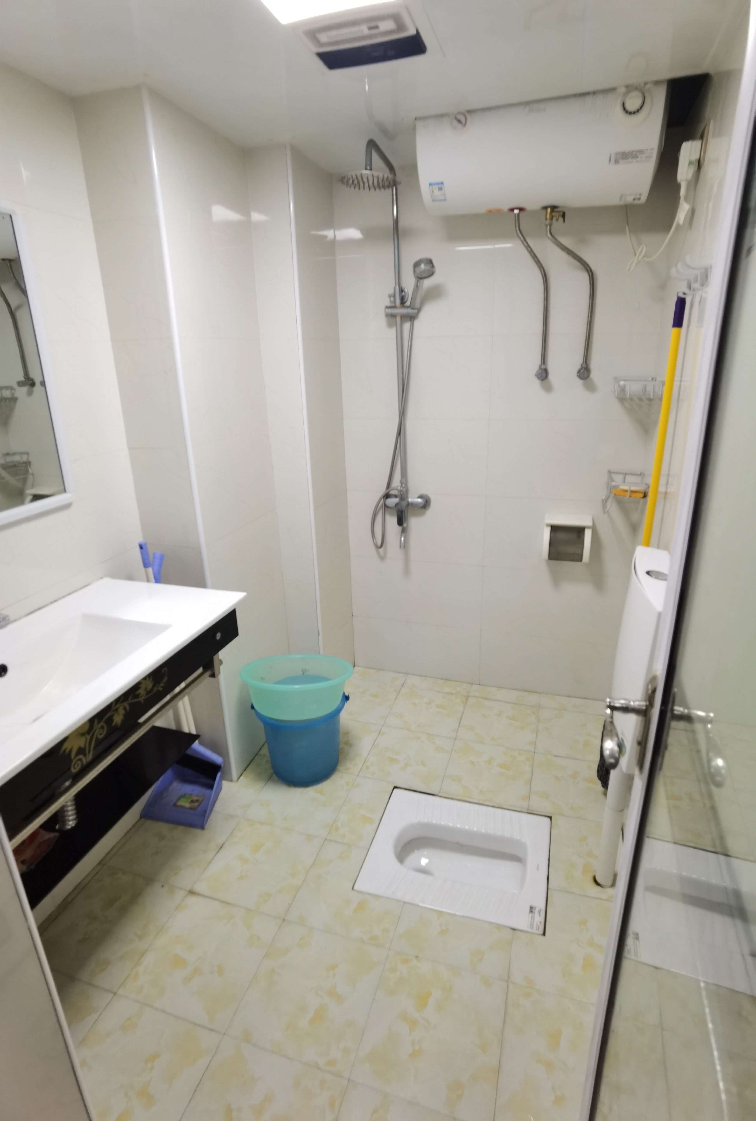 美的城三期 1室1厅1卫 26.00万 美的城三期 1室1厅1卫 26.00万室内图