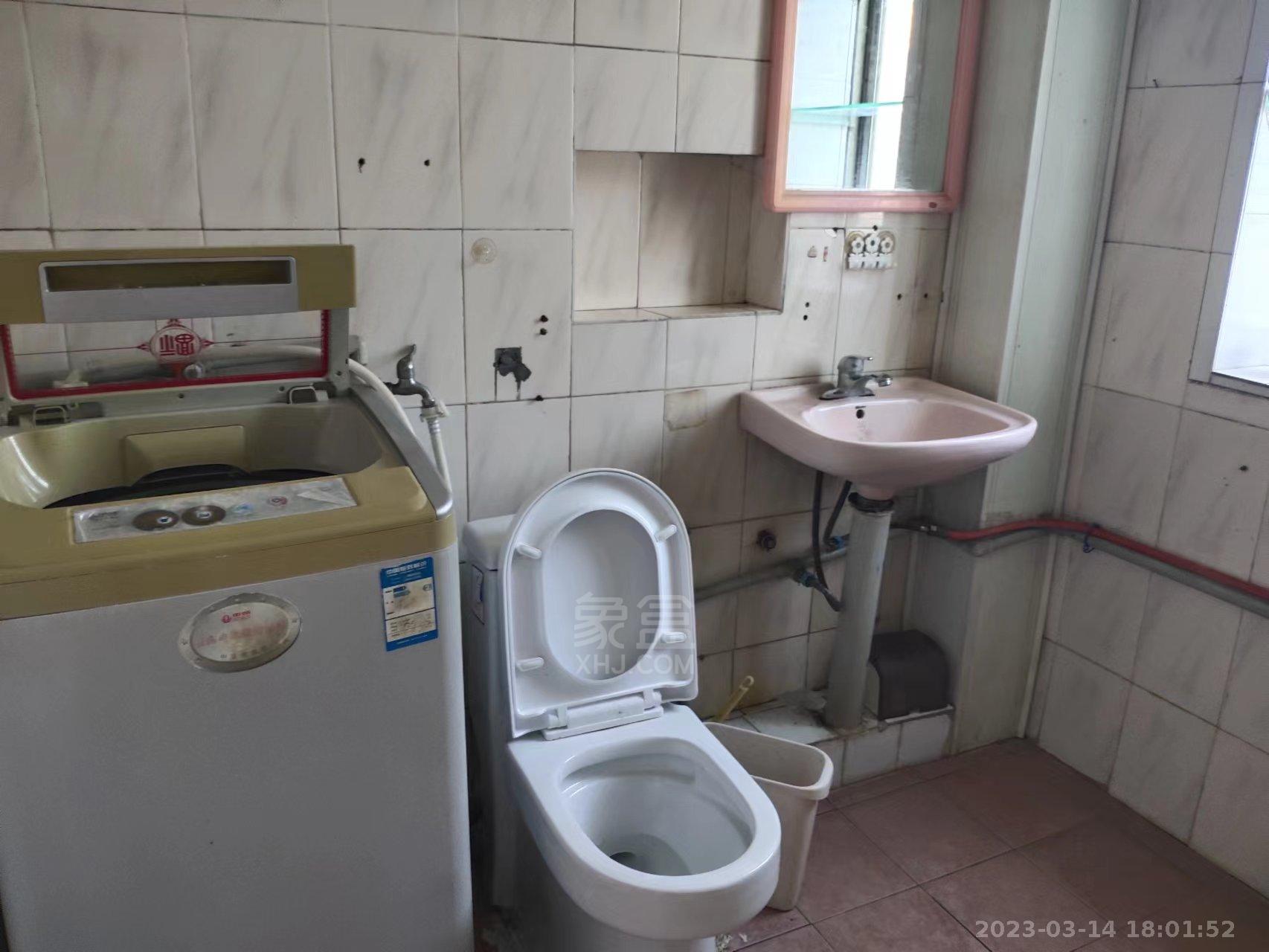 翠竹小区建设二村 2室2厅1卫 800.00元/月 翠竹小区建设二村 2室2厅1卫 800.00元/月室内图