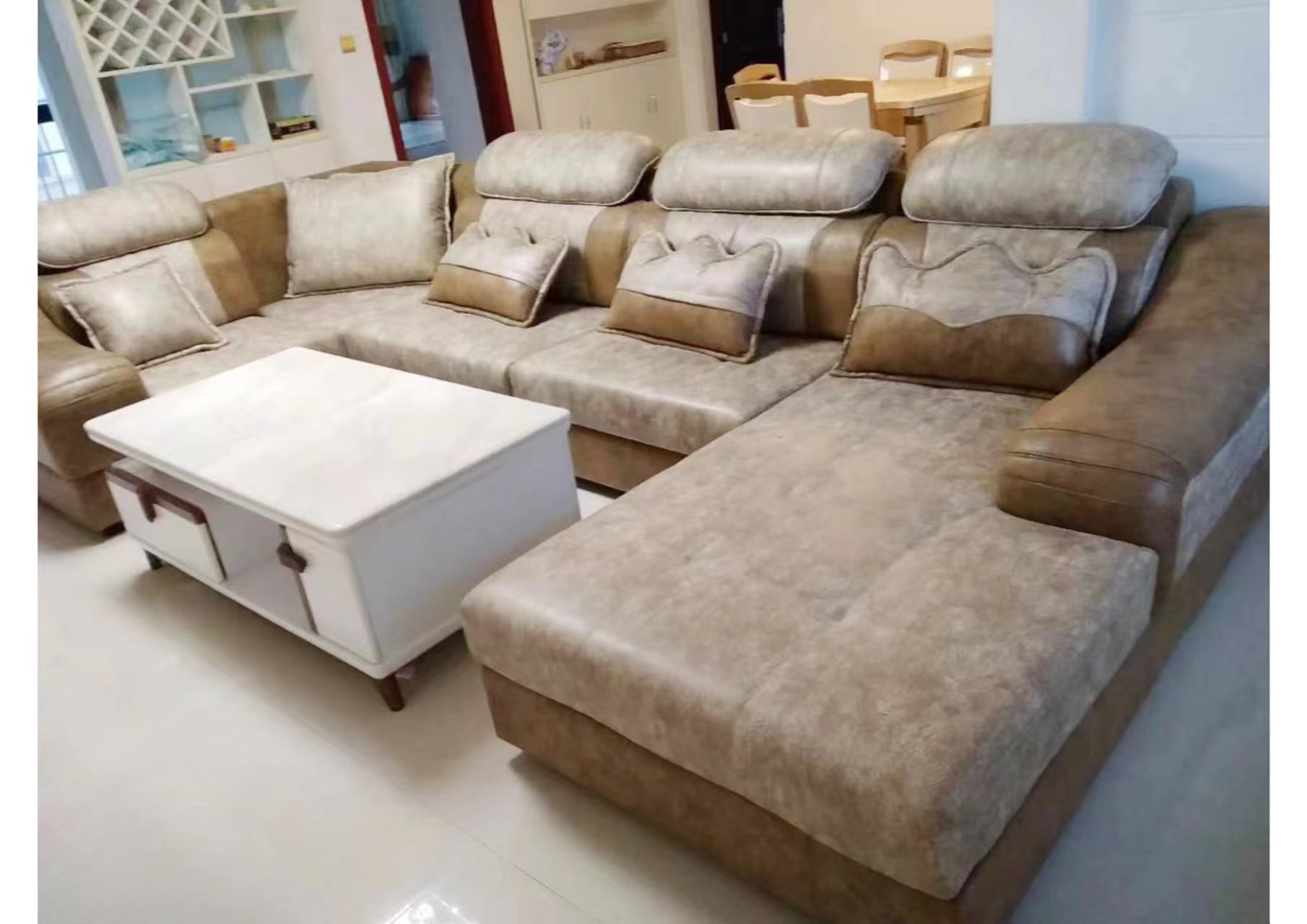 星河国际  3室2厅2卫   2500.00元/月室内图