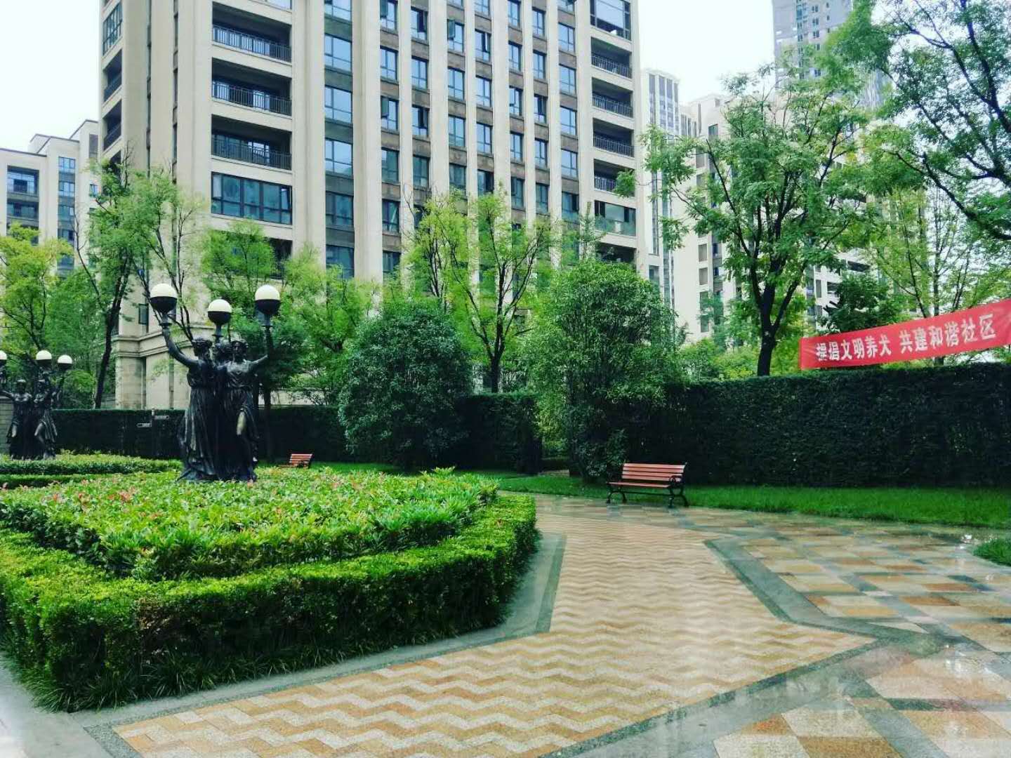 曲江华著中城  3室2厅1卫   220.00万小区图