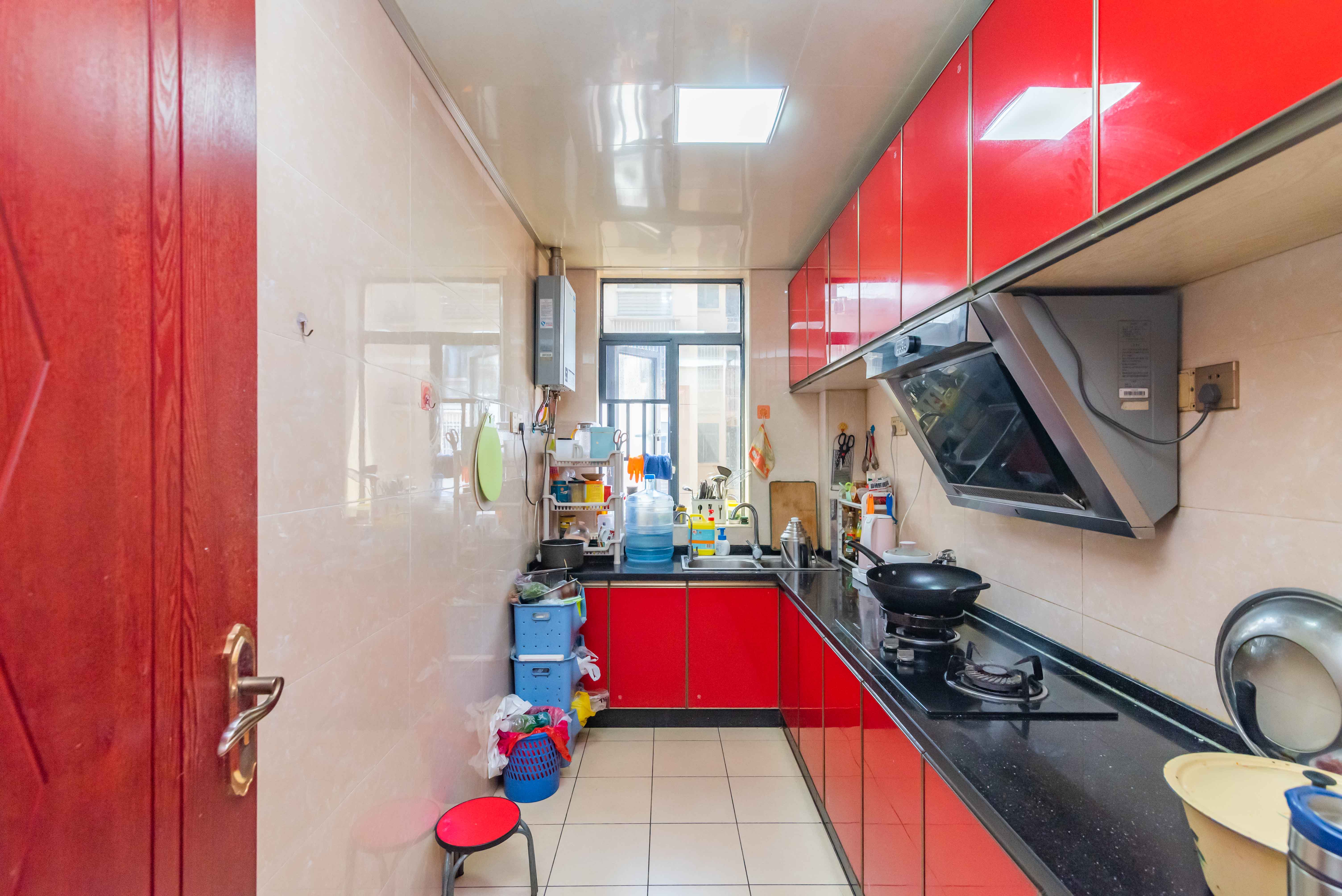 悦湖山 3室2厅1卫 82.0万 悦湖山 3室2厅1卫 82.0万厨房