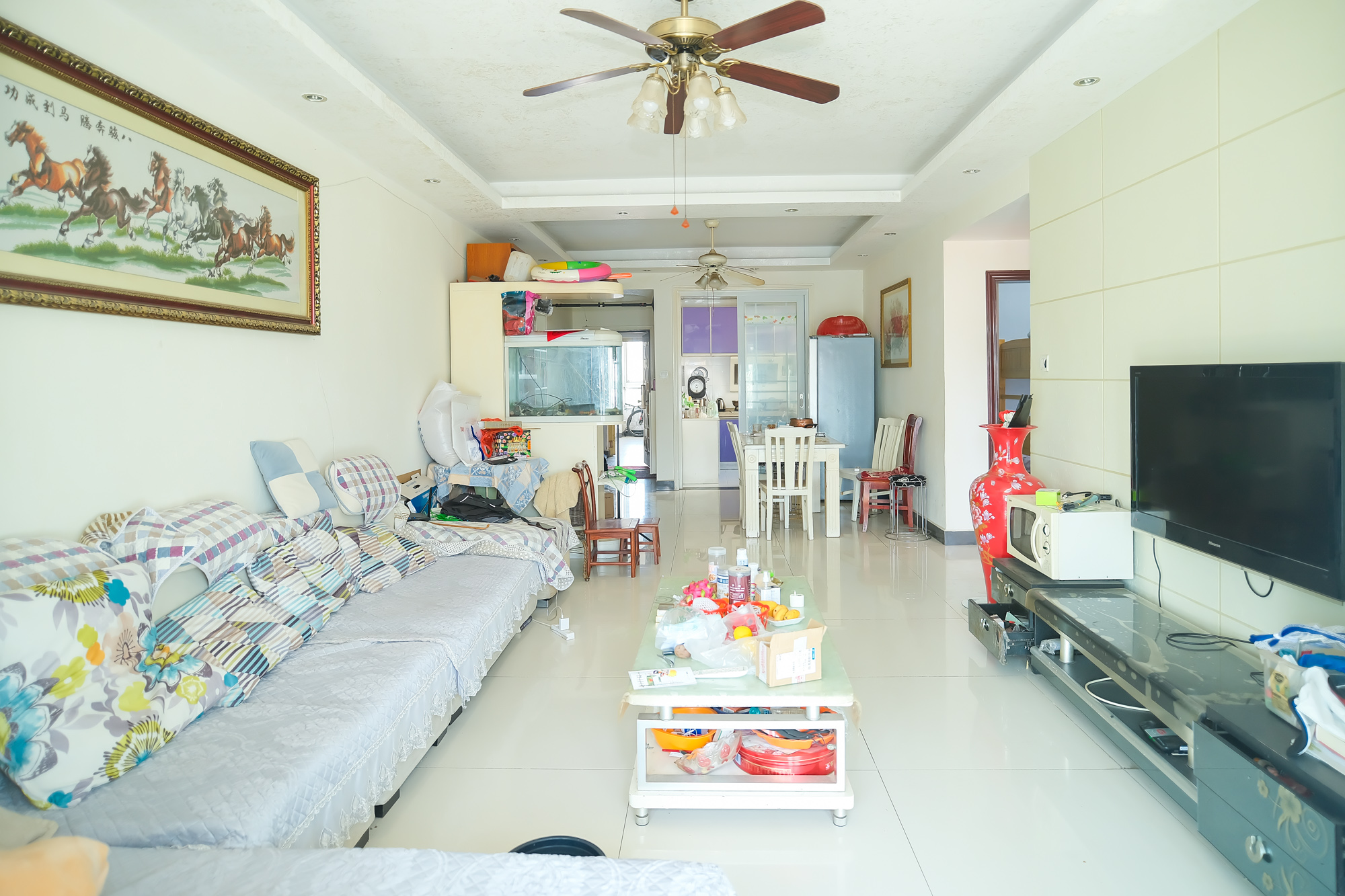 万丽景园 2室2厅1卫 56.8万 万丽景园 2室2厅1卫 56.8万客厅