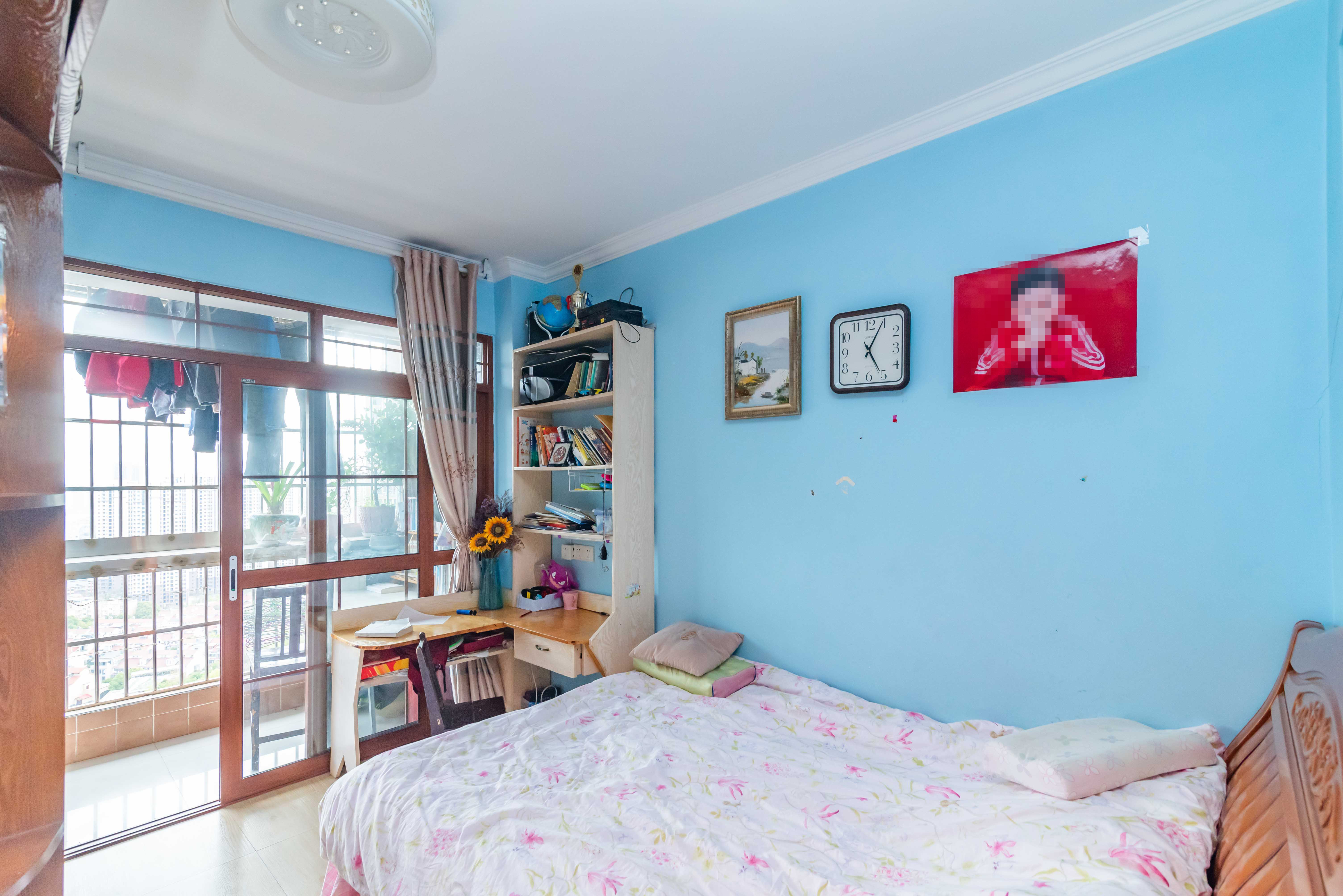 悦湖山  4室2厅2卫   110.00万 悦湖山  4室2厅2卫   110.00万卧室