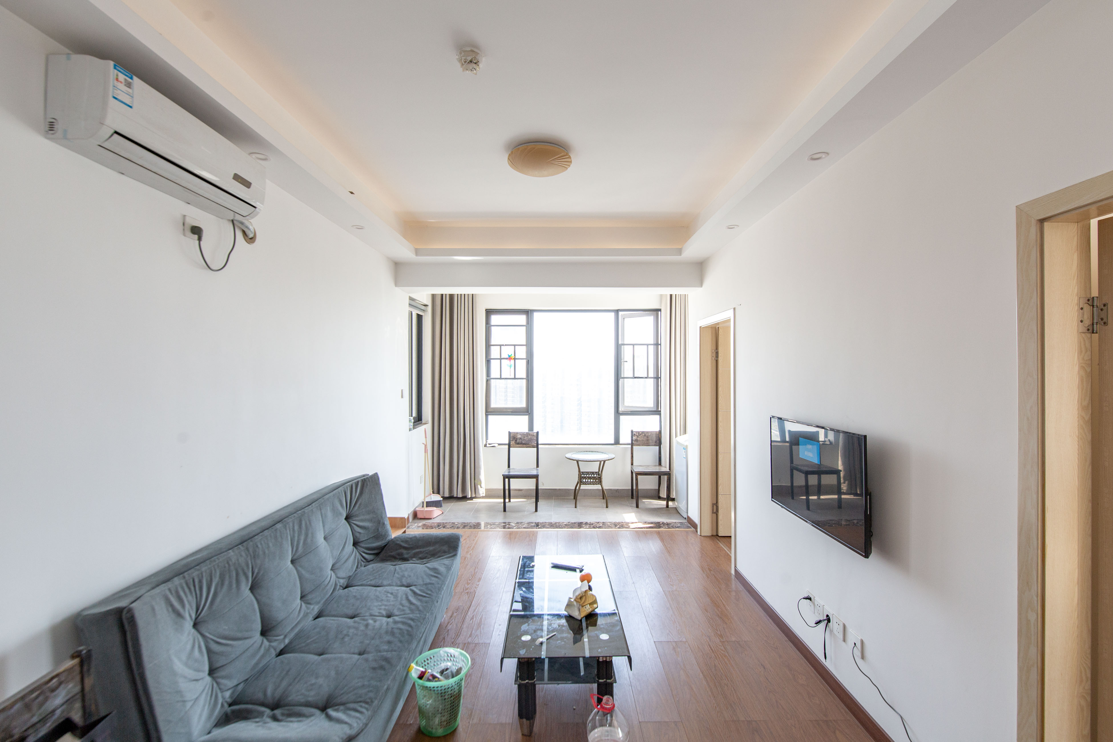 半山公馆（半山国际中心）  2室2厅1卫    73.0万客厅