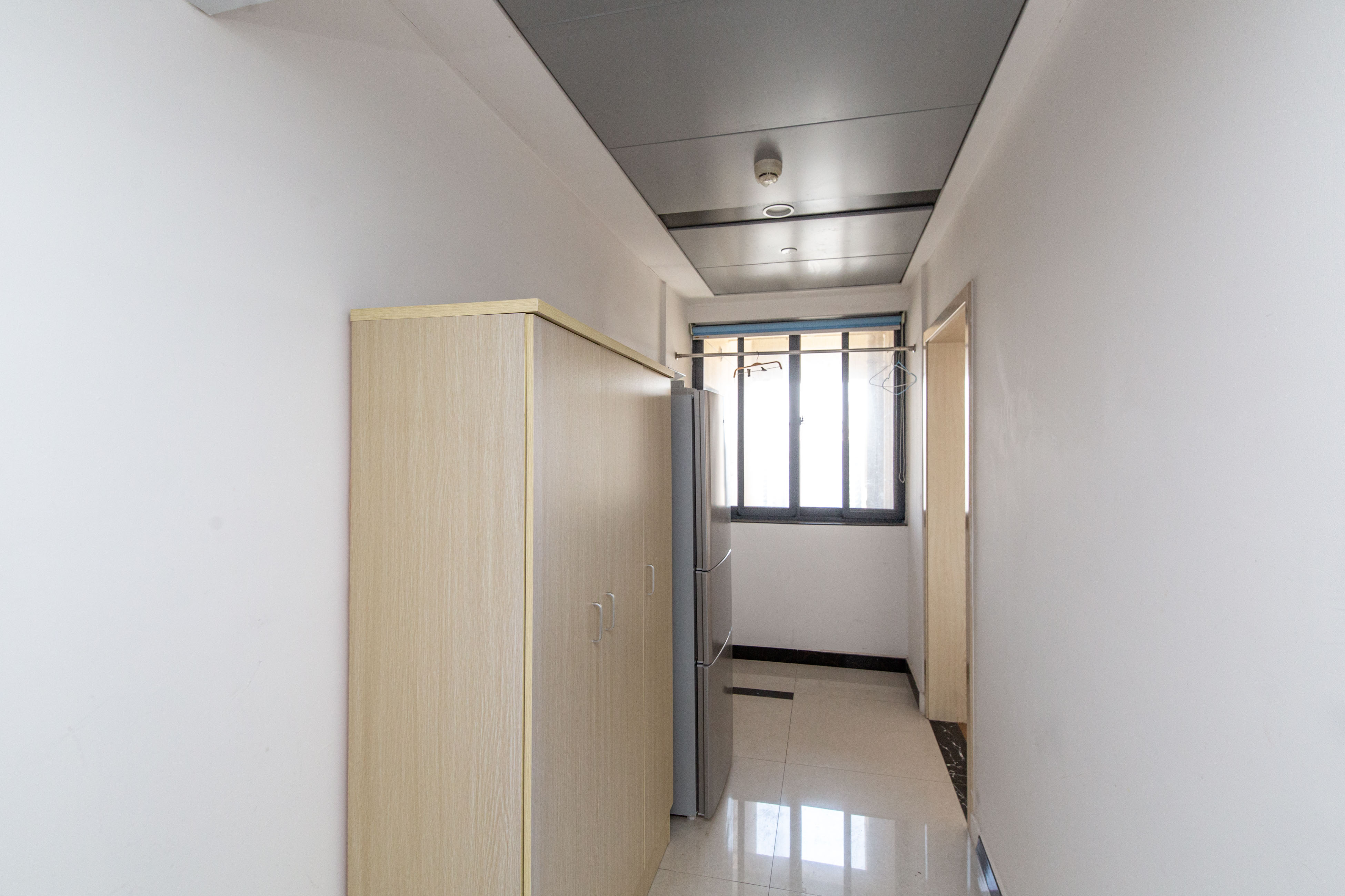 半山公馆（半山国际中心）  2室2厅1卫    73.0万阳台