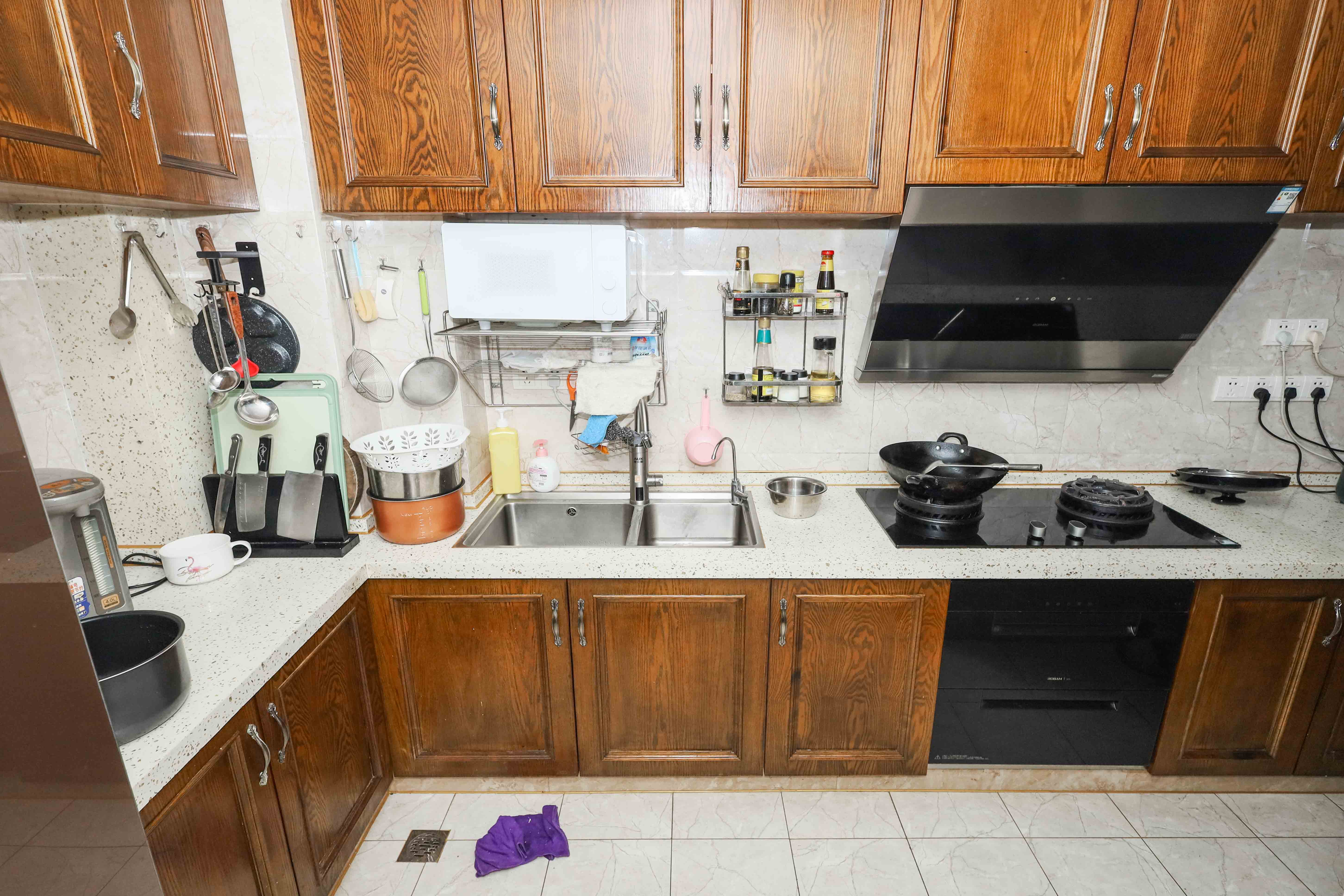 山水英伦海德广场  4室2厅2卫   239.80万 山水英伦海德广场  4室2厅2卫   239.80万厨房