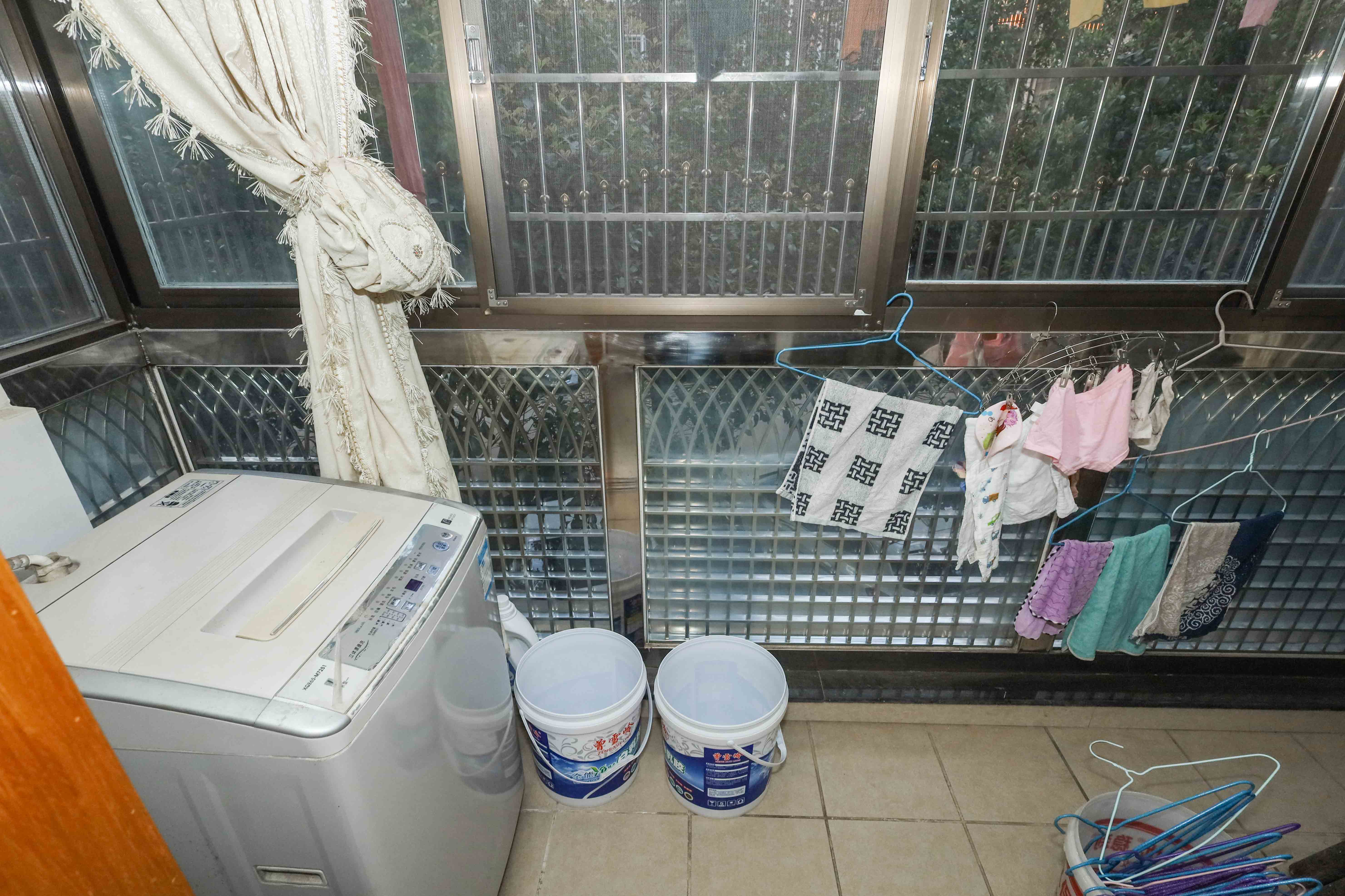 山水英伦 3室2厅2卫 115.00万 山水英伦 3室2厅2卫 115.00万阳台