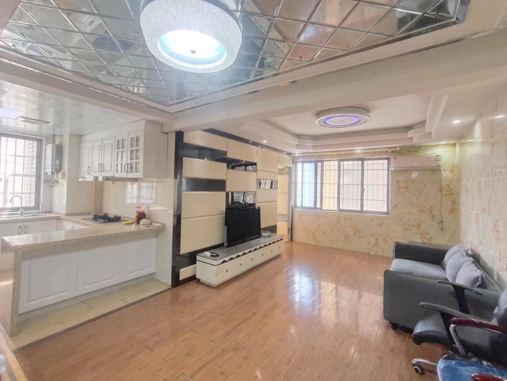 文化园三期  2室2厅1卫   35.00万 文化园三期  2室2厅1卫   35.00万室内图