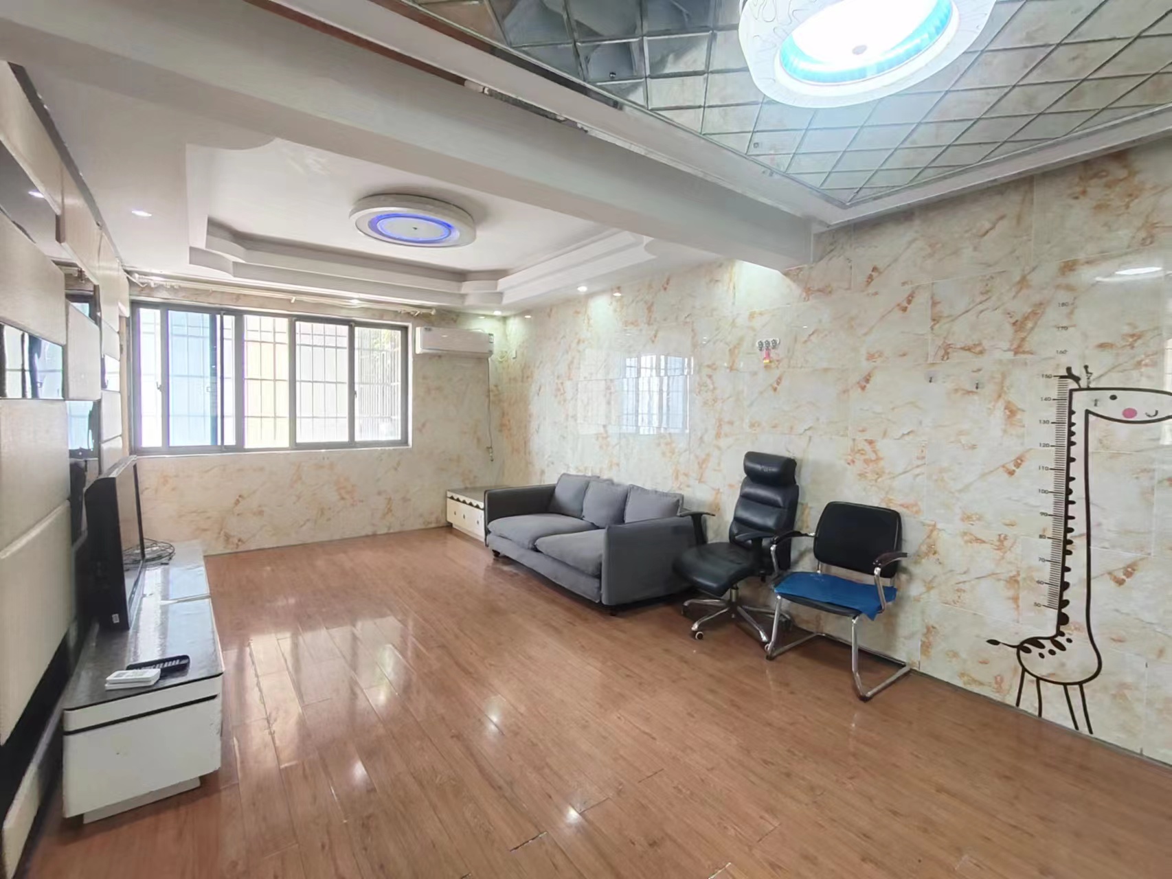 文化园三期  2室2厅1卫   35.00万 文化园三期  2室2厅1卫   35.00万室内图