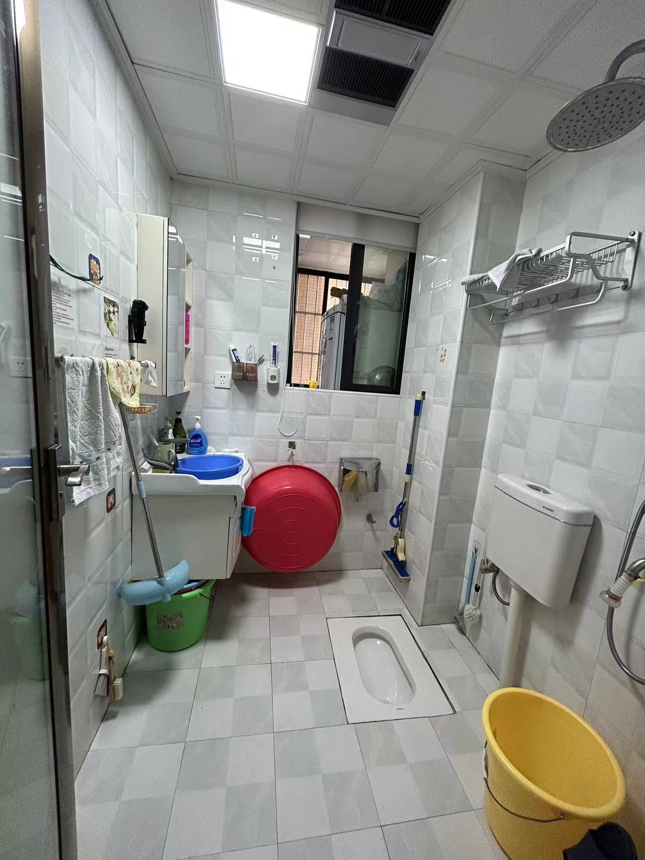 爱丁堡 3室2厅2卫 65.00万 爱丁堡 3室2厅2卫 65.00万室内图