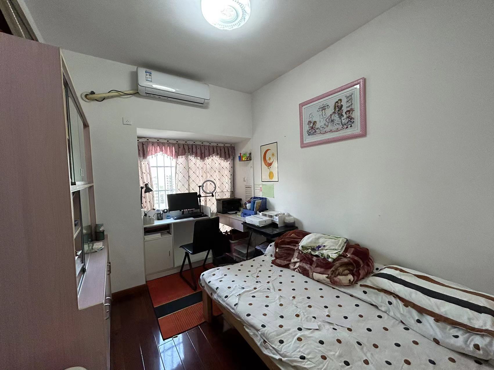 爱丁堡 3室2厅2卫 65.00万 爱丁堡 3室2厅2卫 65.00万室内图