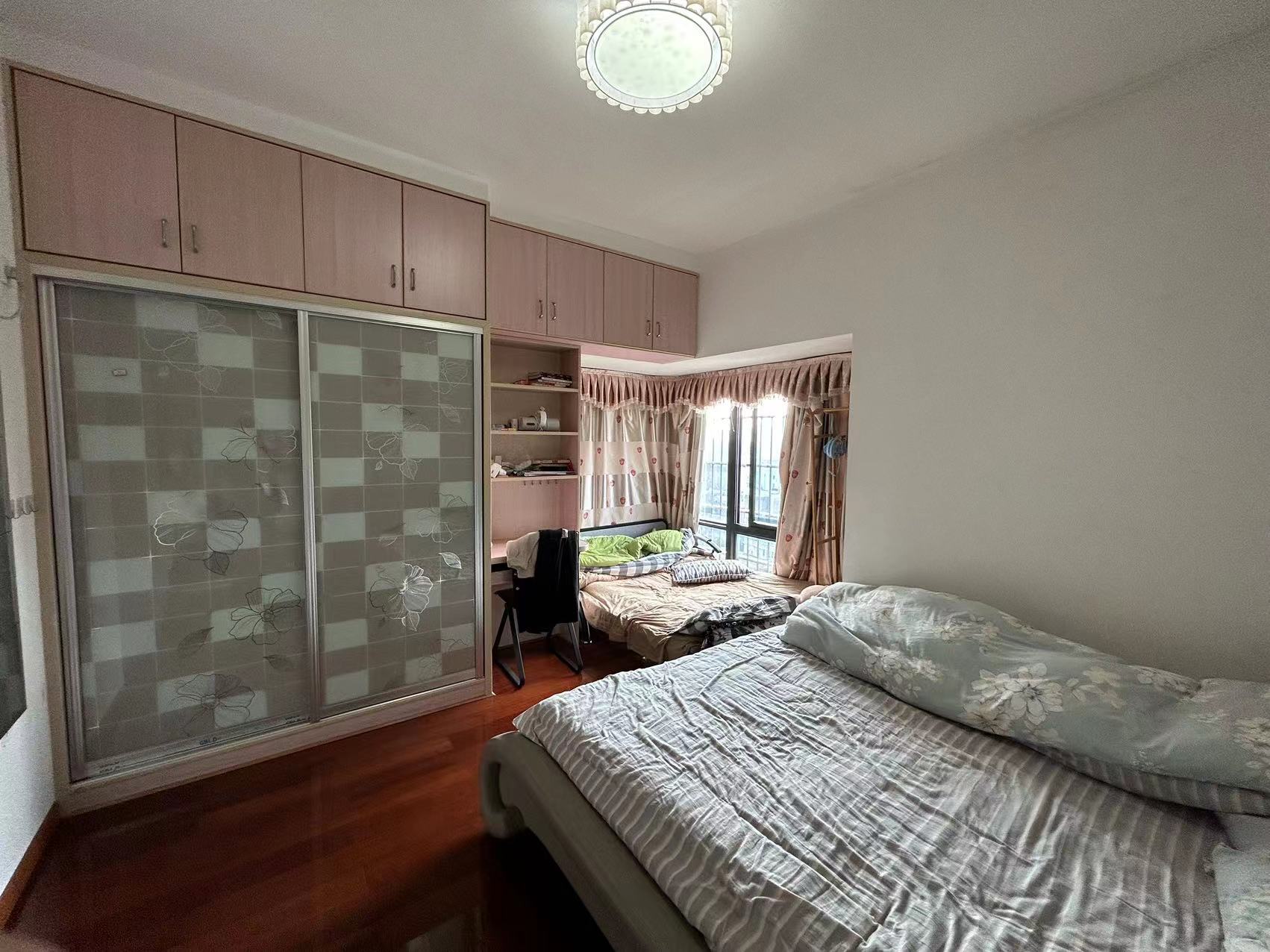 爱丁堡 3室2厅2卫 65.00万 爱丁堡 3室2厅2卫 65.00万室内图